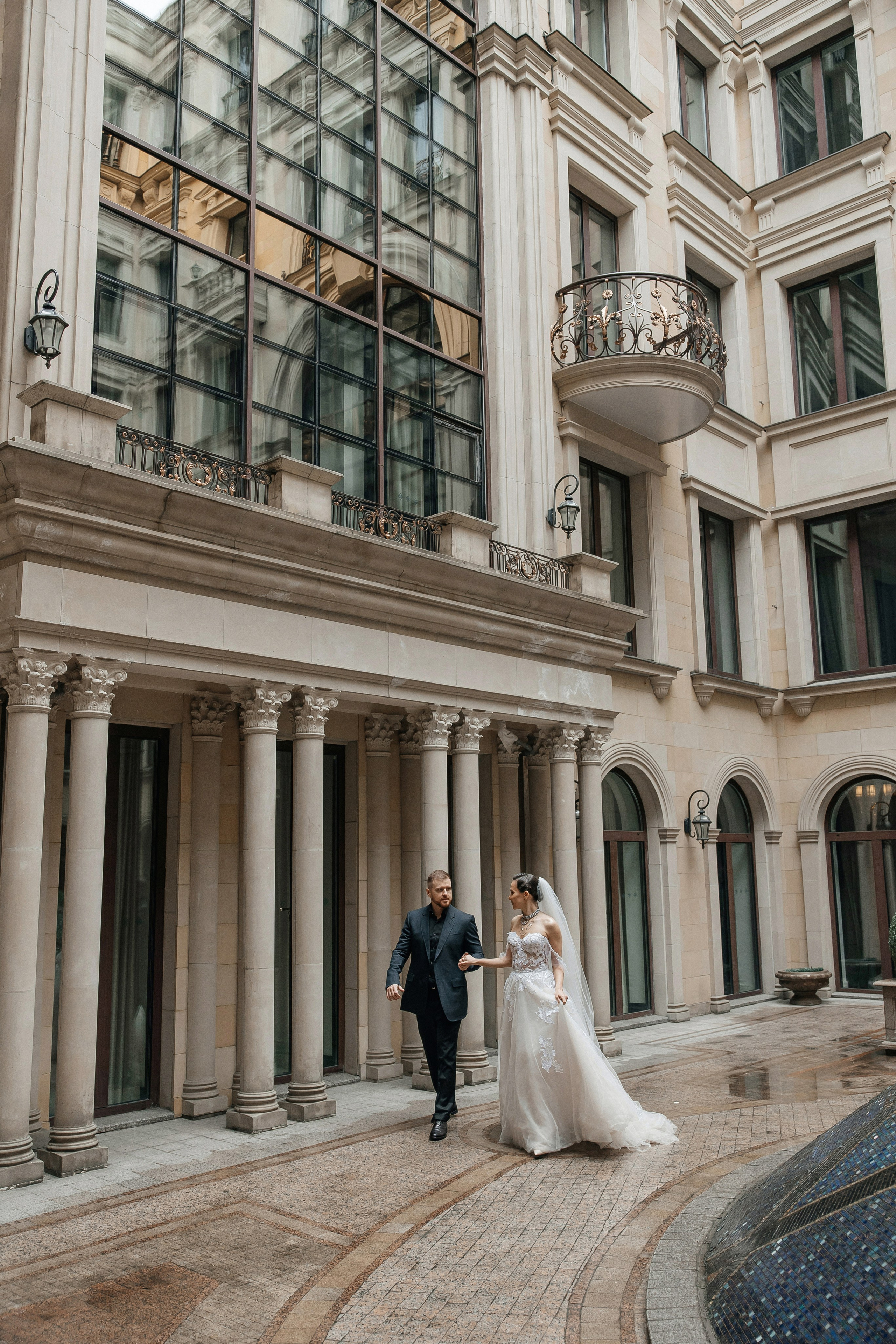 свадебная фотосессия в отеле st. regis Москва Никольская