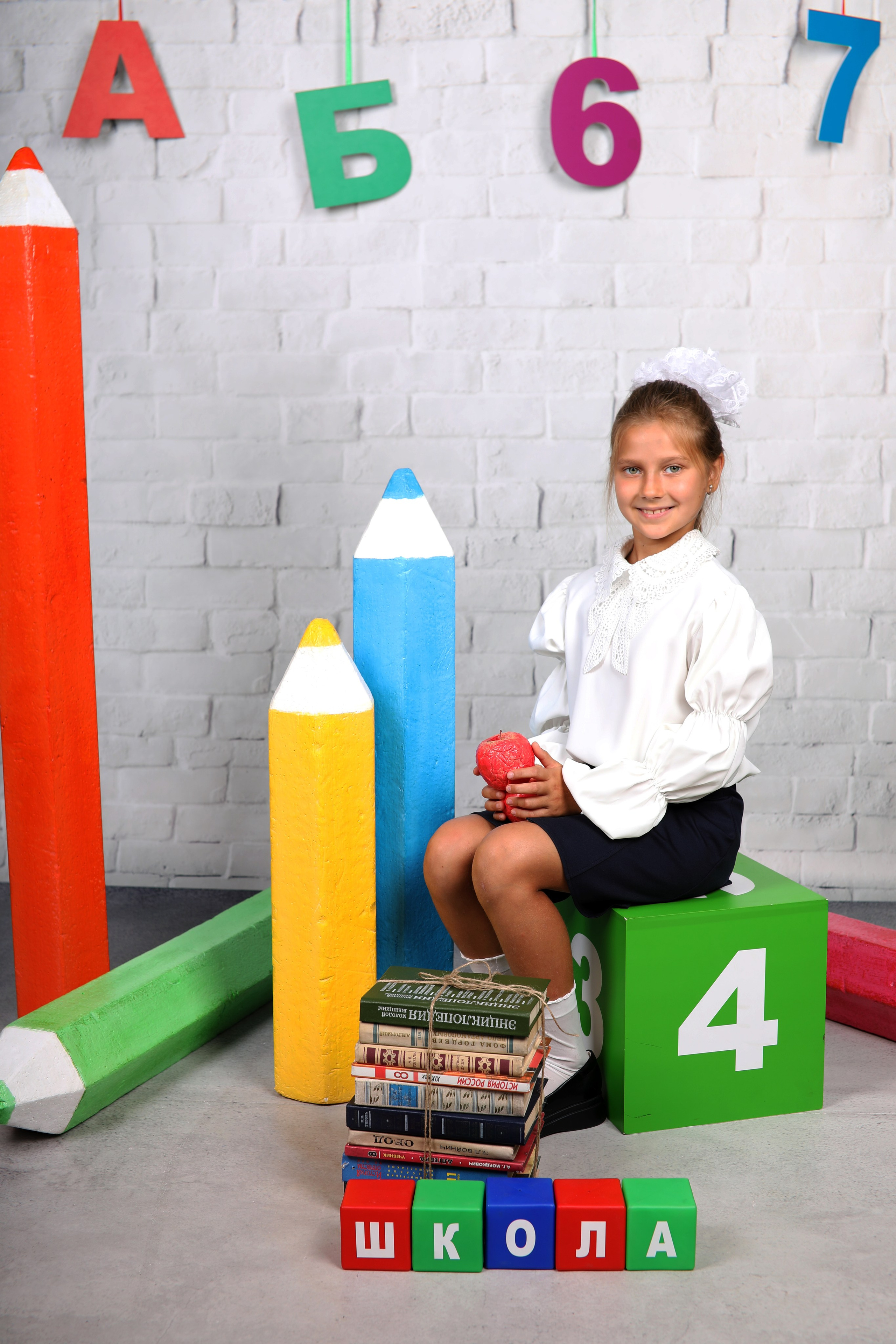 Выпускные альбомы в Красноярске. Студия Колибри