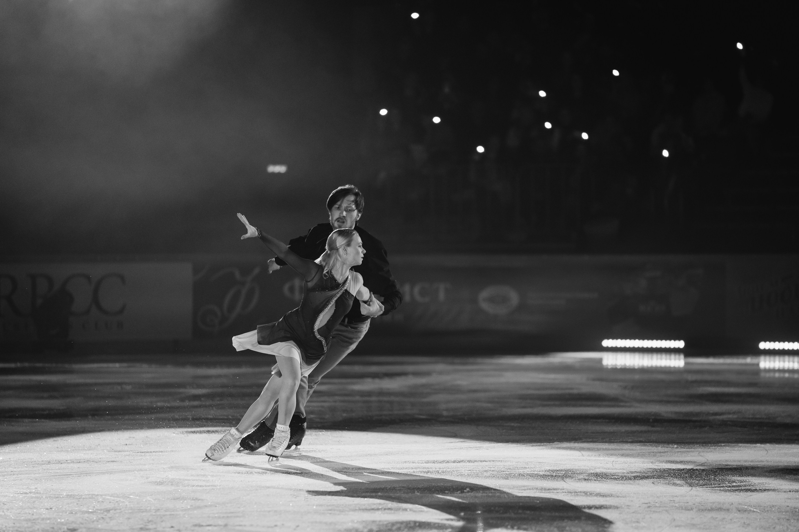 Шоу «Чемпионы на льду» в Новосибирске. Воробьева Ксения — Спортивный и танцевальный фотограф Новосибирск