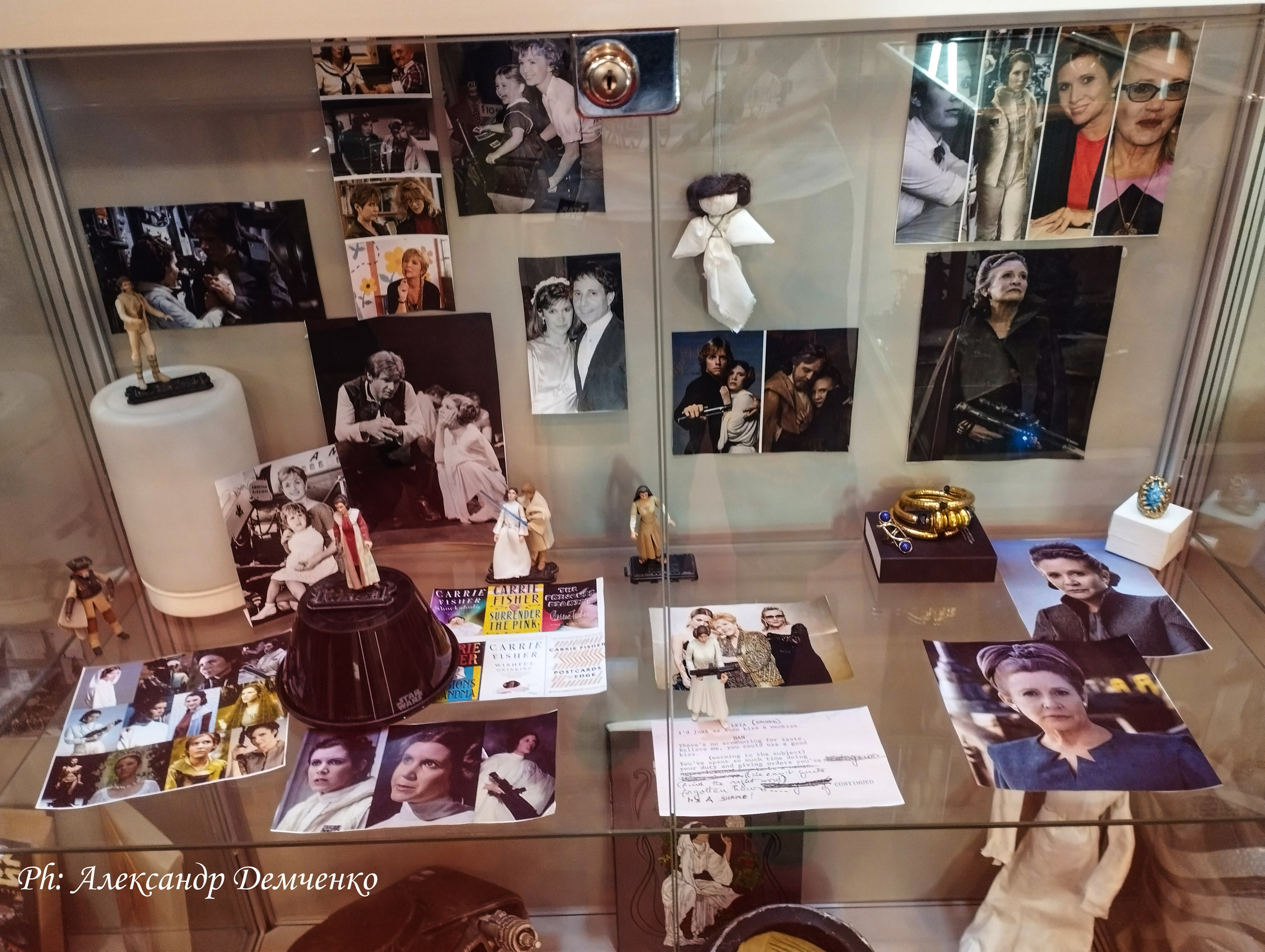 Фотосессия в музее Звездные Войны Далёкой Галактике в Москва