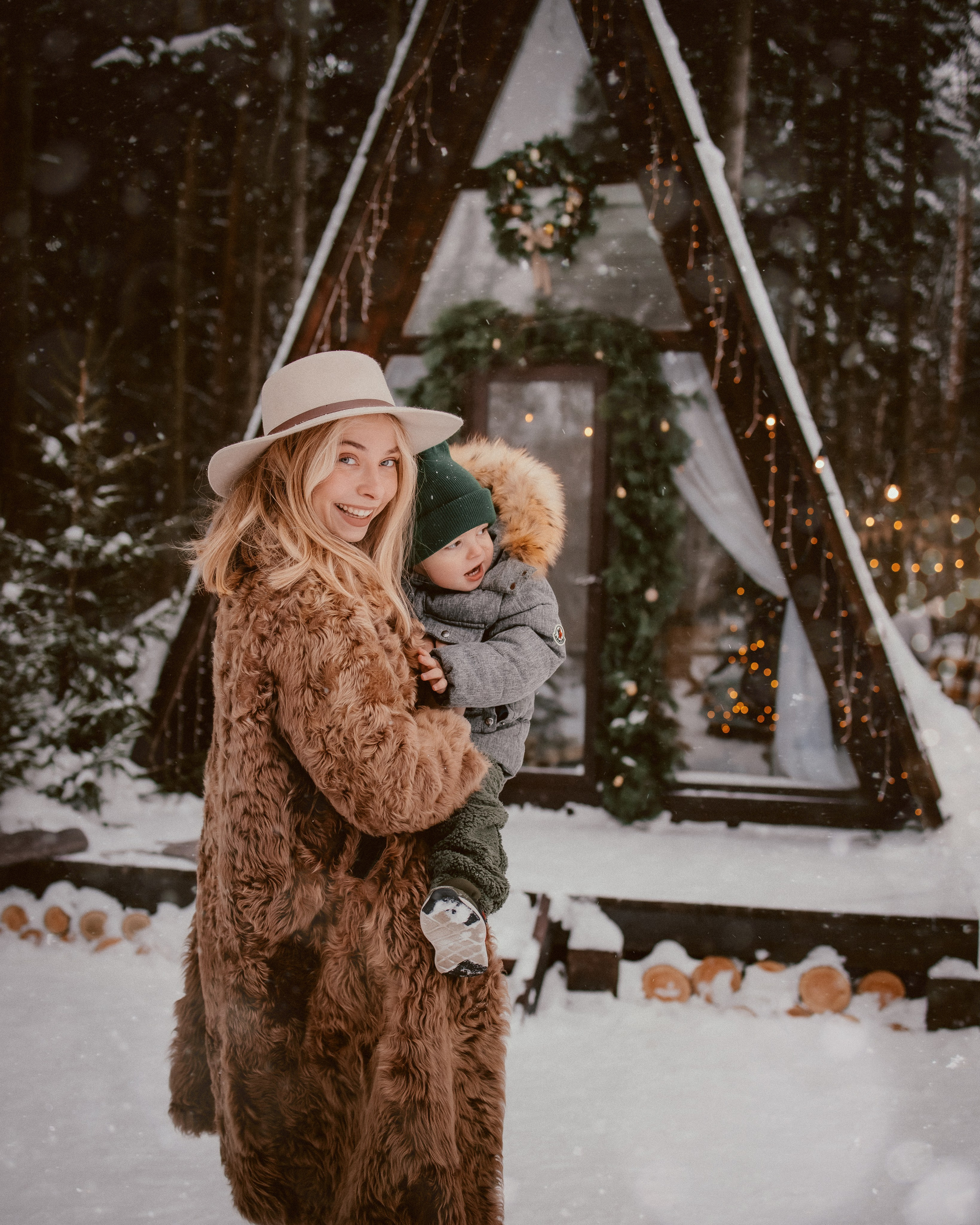 семейная фотосессия в студии с детьми в москве, детская фотосессия в фотостудии в москве, уютные нежные семейные фотосессии в москве, семейная беременная фотосессия в москве с детьми, фотосессия беременности с мужем в москве, светлые фотостудии в москве, стильные семейные фотосессии в москве, фотосессии в стиле lifestyle, фотосессии в стиле лайфстайл в москве, Семейная фотография в москве , семейный фотограф в москве , семейная фотосессия в москве , семья , детская фотография , фотограф , женский портрет , фотосессия , детский портрет , детский фотограф , lovestory , новогодняя фотосессия , детское фото , детская фотосессия , эмоциональные семейные фотосессии в москве, портретная фотография в москве, заказать семейный фотоальбом в москве