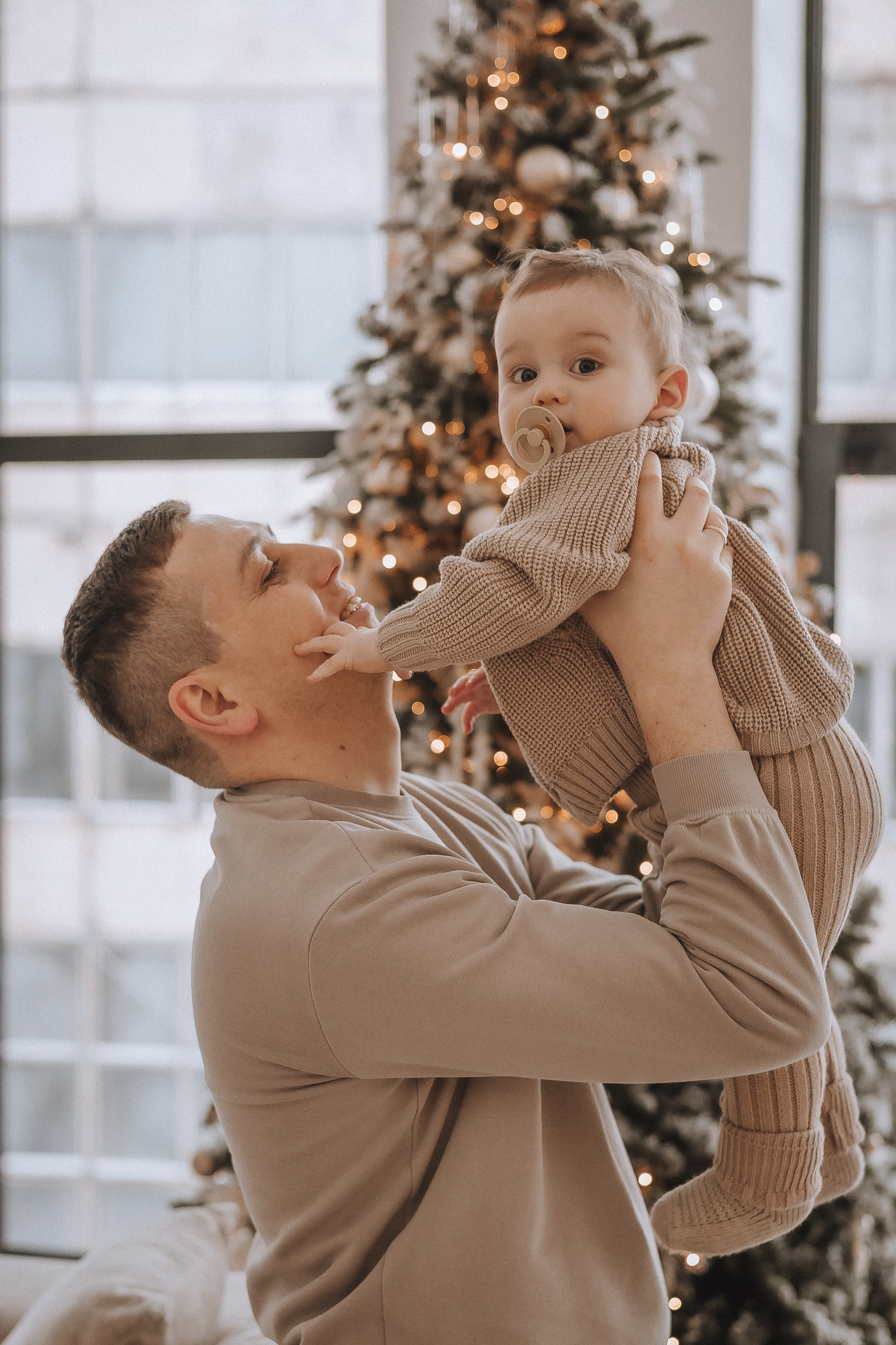 семейная фотосессия в студии с детьми в москве, детская фотосессия в фотостудии в москве, уютные нежные семейные фотосессии в москве, семейная беременная фотосессия в москве с детьми, фотосессия беременности с мужем в москве, светлые фотостудии в москве, стильные семейные фотосессии в москве, фотосессии в стиле lifestyle, фотосессии в стиле лайфстайл в москве, Семейная фотография в москве , семейный фотограф в москве , семейная фотосессия в москве , семья , детская фотография , фотограф , женский портрет , фотосессия , детский портрет , детский фотограф , lovestory , новогодняя фотосессия , детское фото , детская фотосессия , эмоциональные семейные фотосессии в москве, портретная фотография в москве, заказать семейный фотоальбом в москве