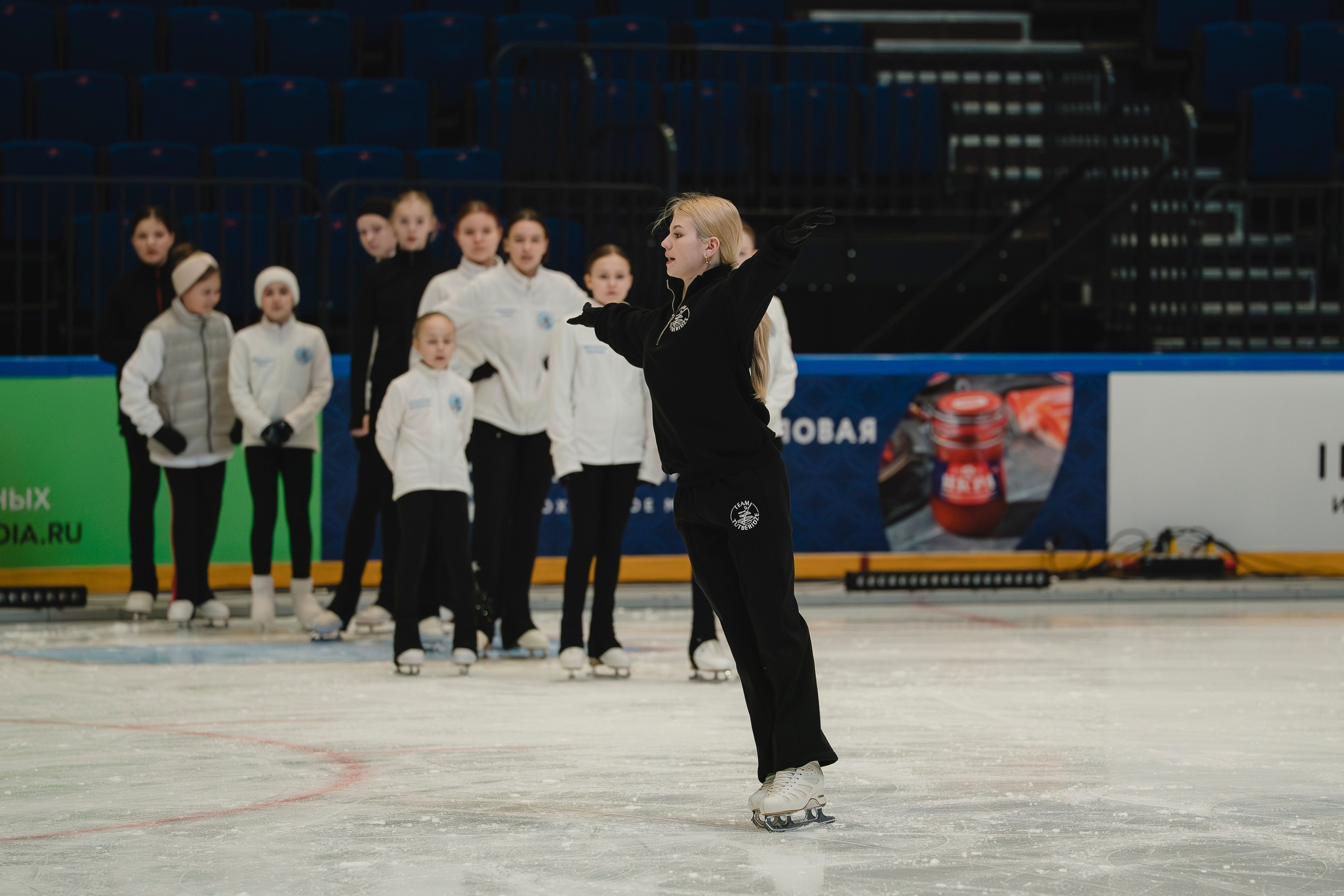 Мастер-класс Александры Трусовой (10-00). Воробьева Ксения — Спортивный и танцевальный фотограф Новосибирск