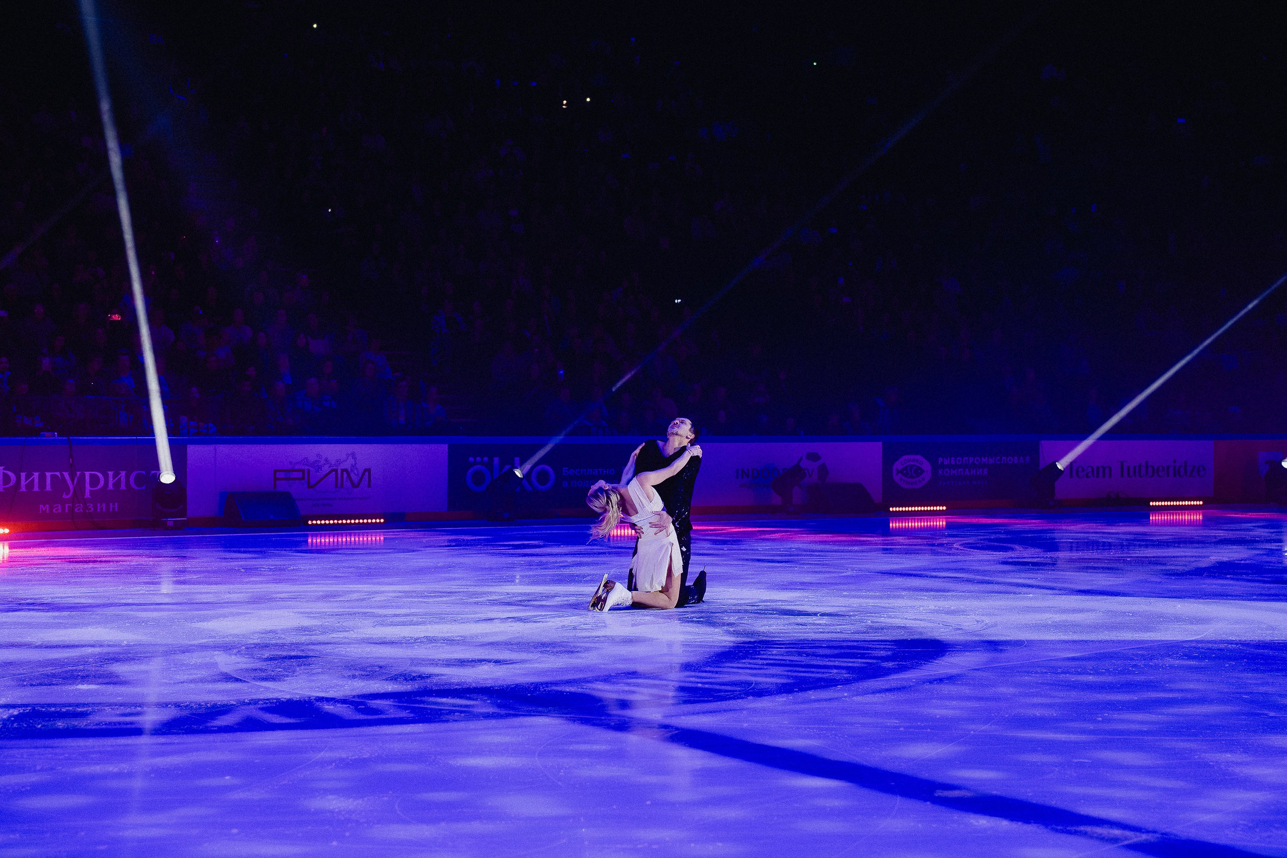Шоу Этери Тутберидзе в Новосибирске. Воробьева Ксения — Спортивный и танцевальный фотограф Новосибирск