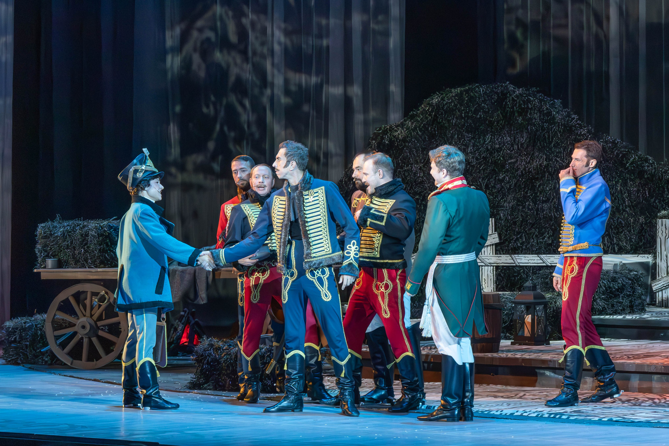 Спектакль «Гусарская баллада» в театре Российской Армии