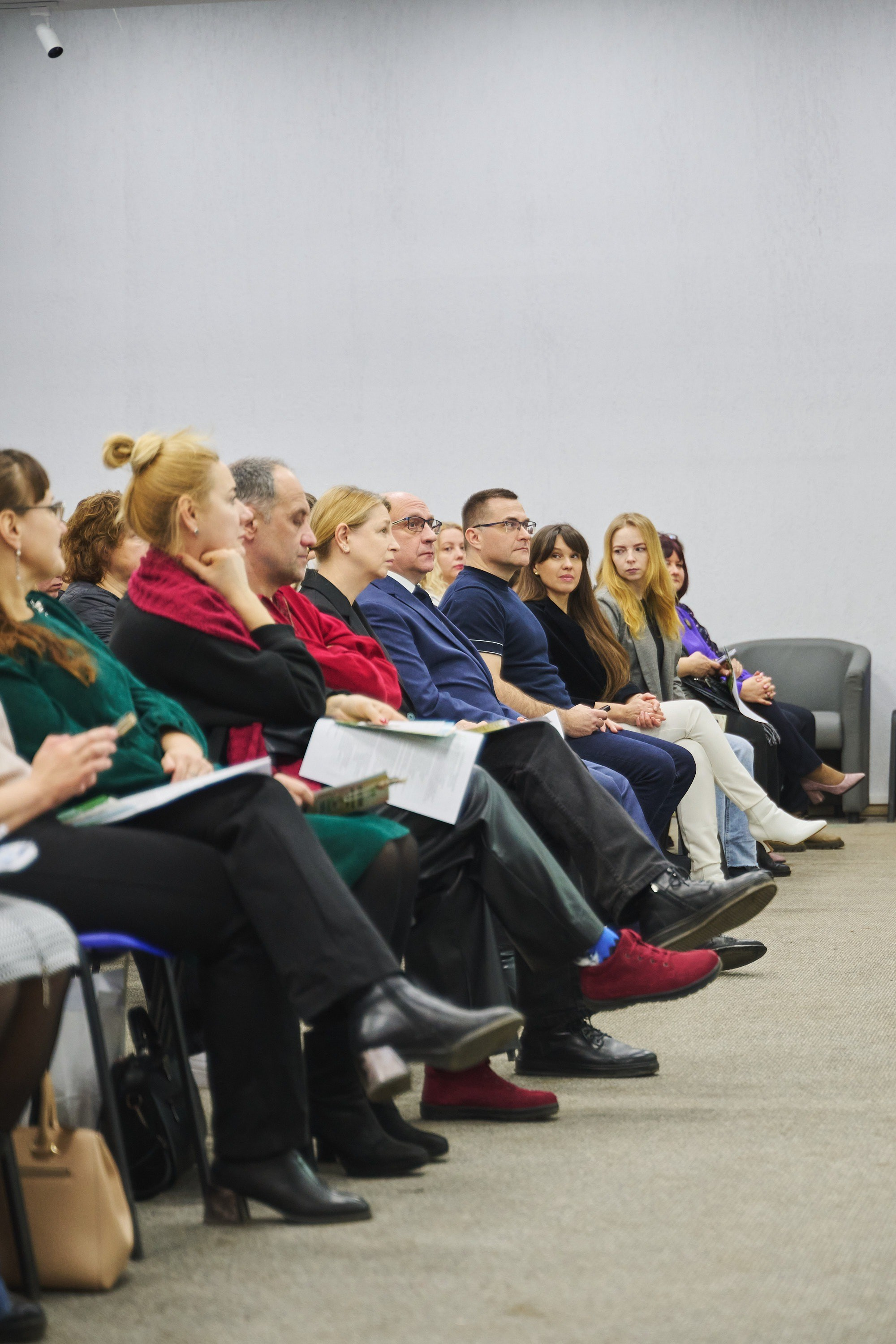 Ива Фонд — Цветущий город город Иваново. Фотограф в Иваново: Каталожная съемка одежды и постельного белья, Wildberries