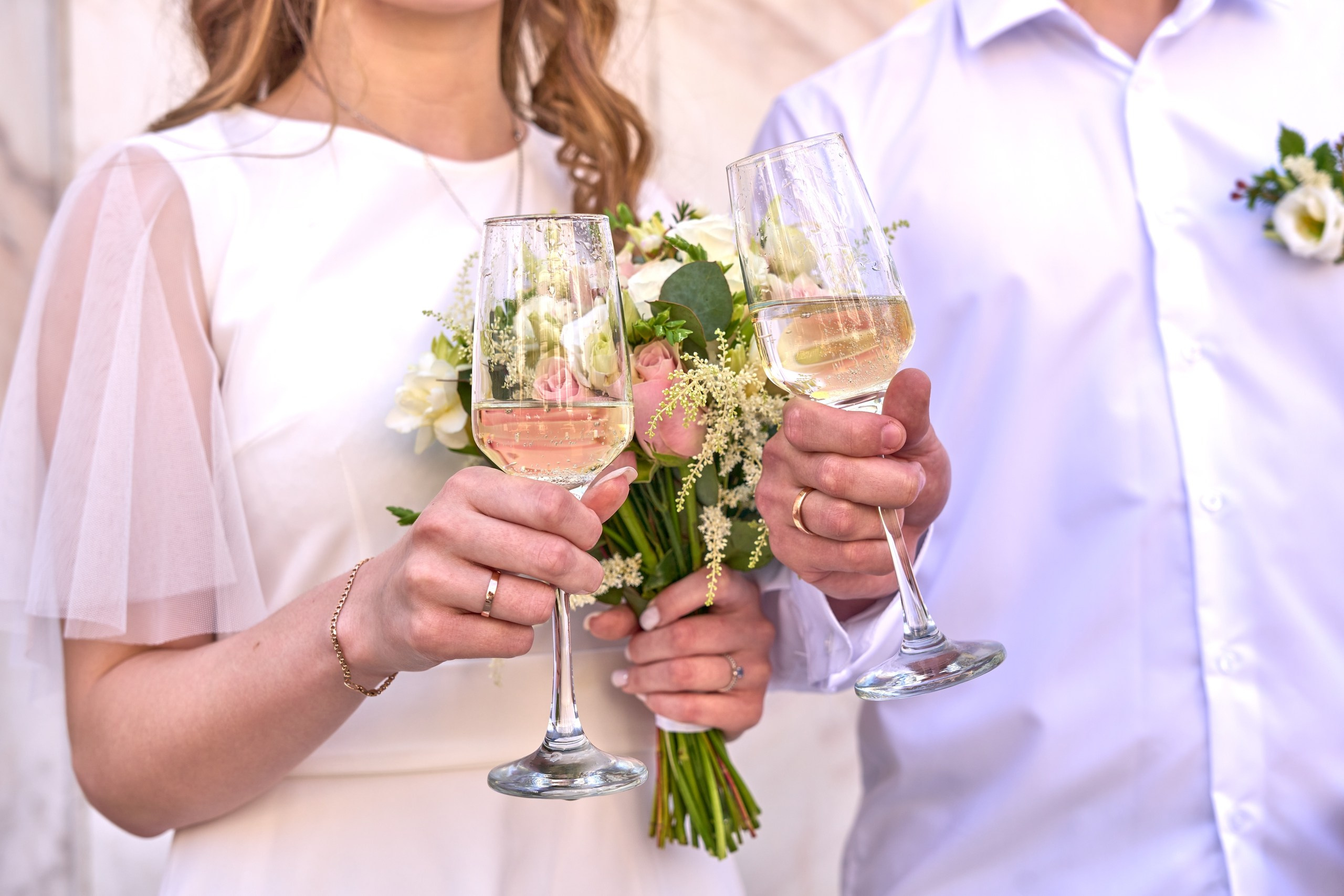 Свадебная видеосъёмка и фото в Ярославле | The One — от 2500 ₽/час. Фото и видеосъёмка в Ярославле | Студия The One — от 2500 ₽/час