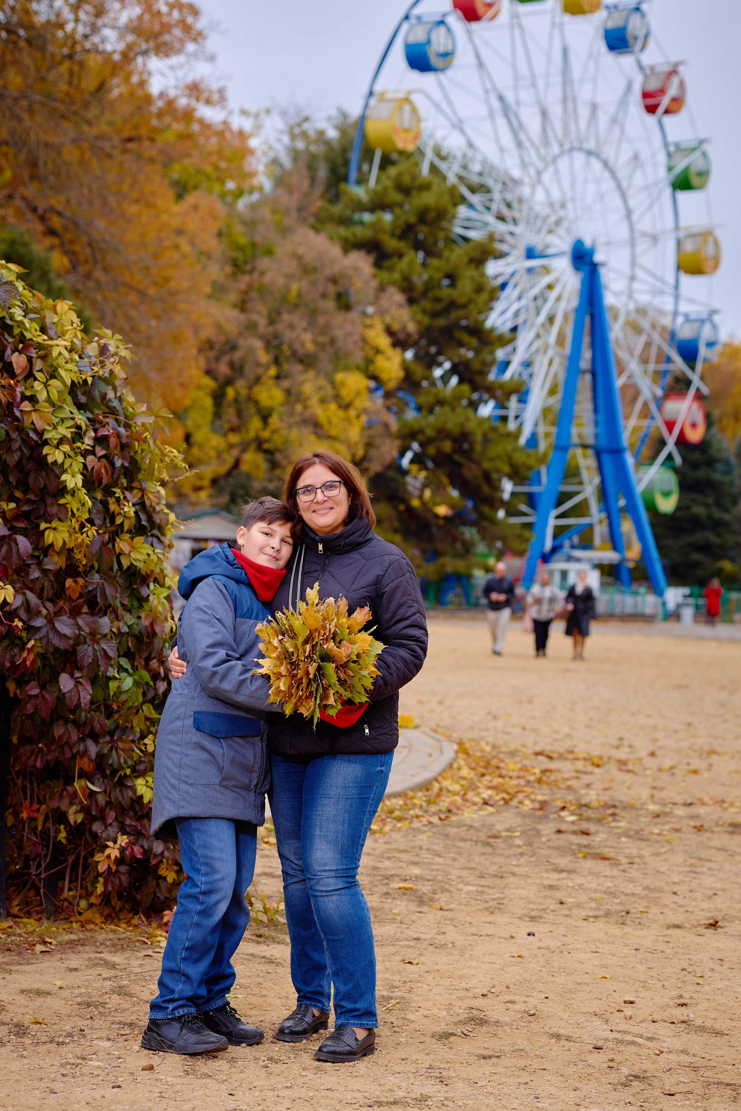 Сьемка для Выпускного Альбома В Парке. Фотограф Выпускные альбомы Таганрог Сергей Коробченко