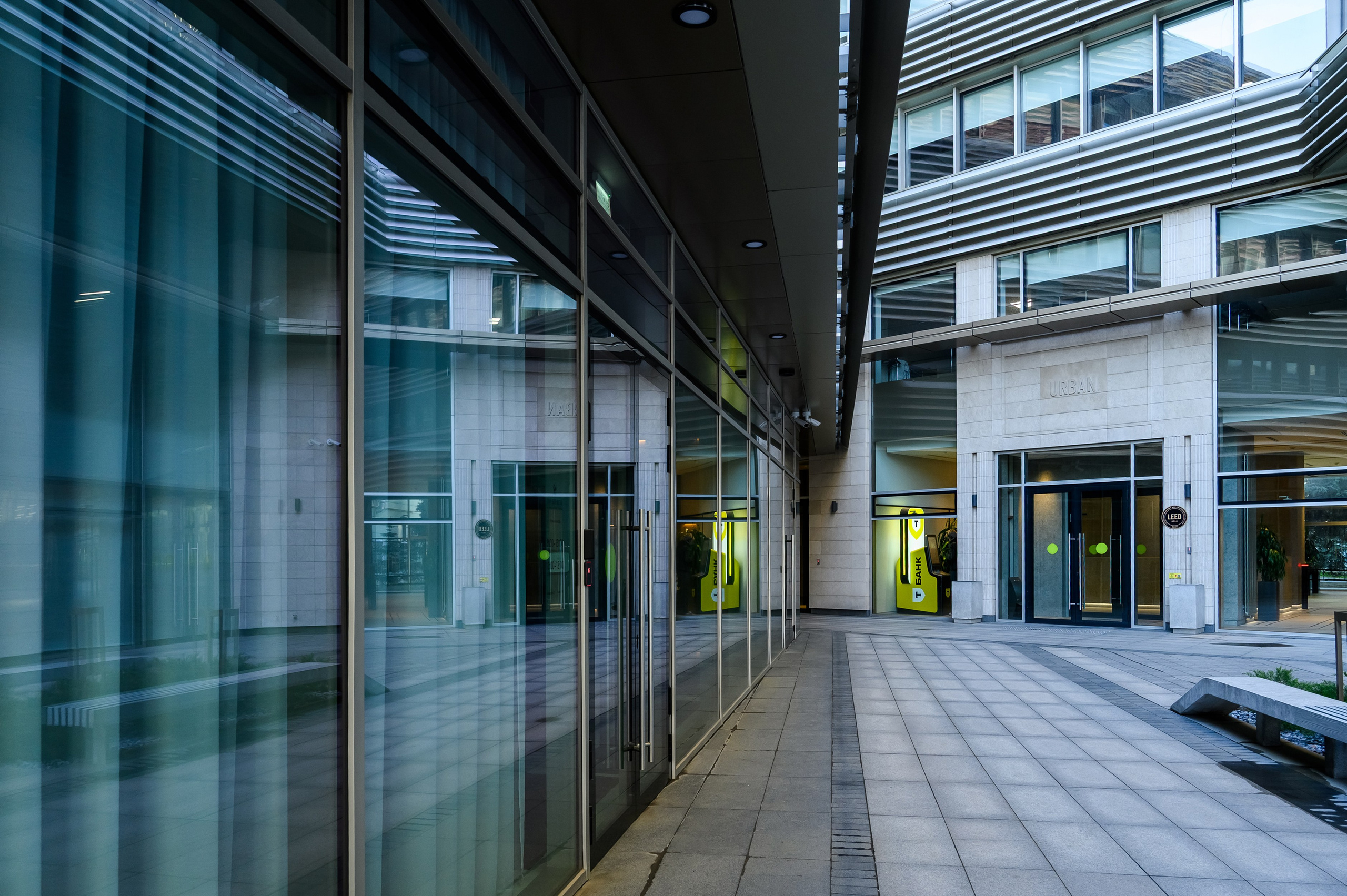 Детализированный вид на отделочные материалы фасада URBAN