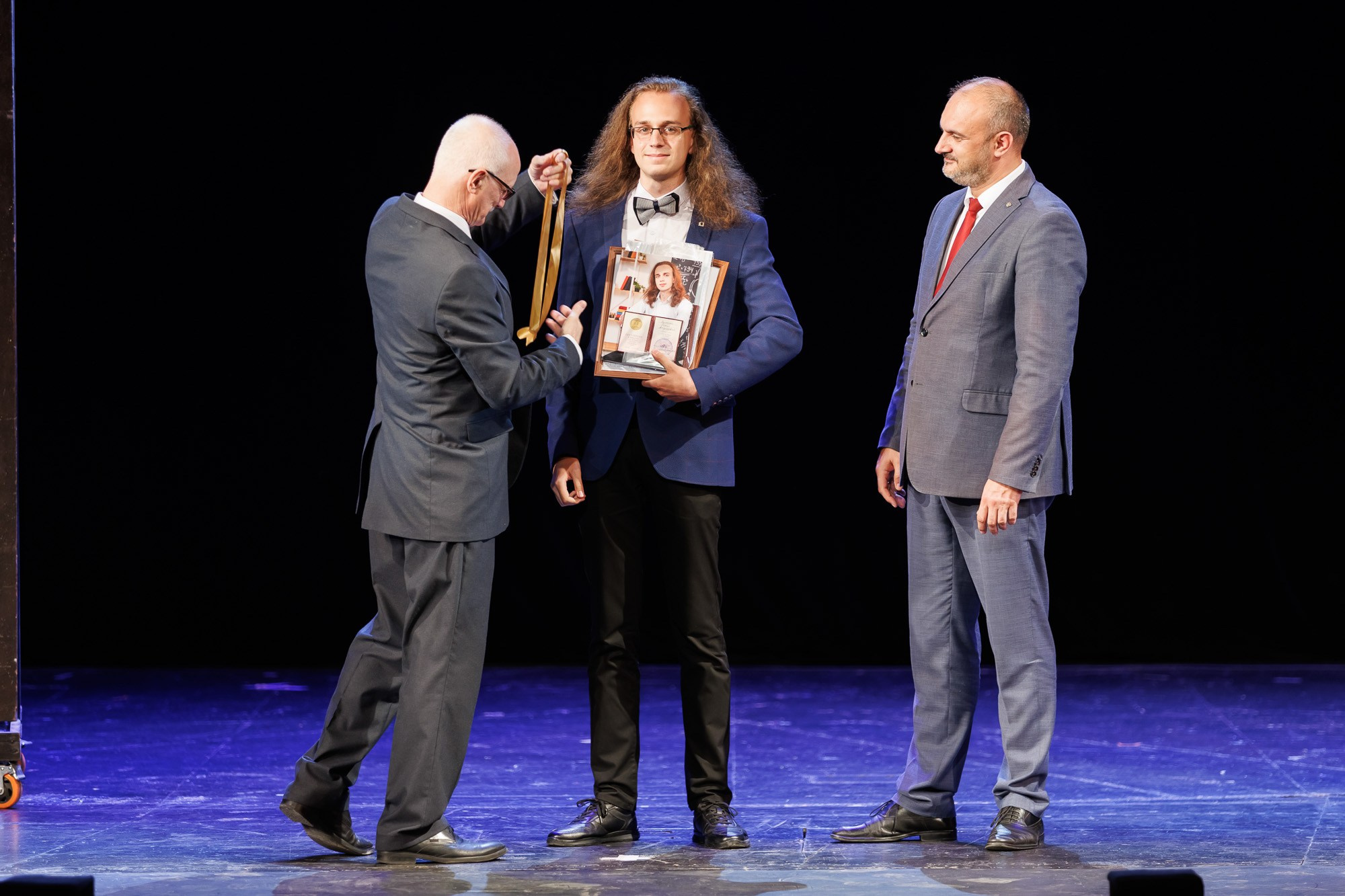 Выпускной вечер в Севастопольской гимназии № 1 имени А. С. Пушкина. Свадебный фотограф, фотосъемка в Крыму, Севастополе, Симферополе, Ялте