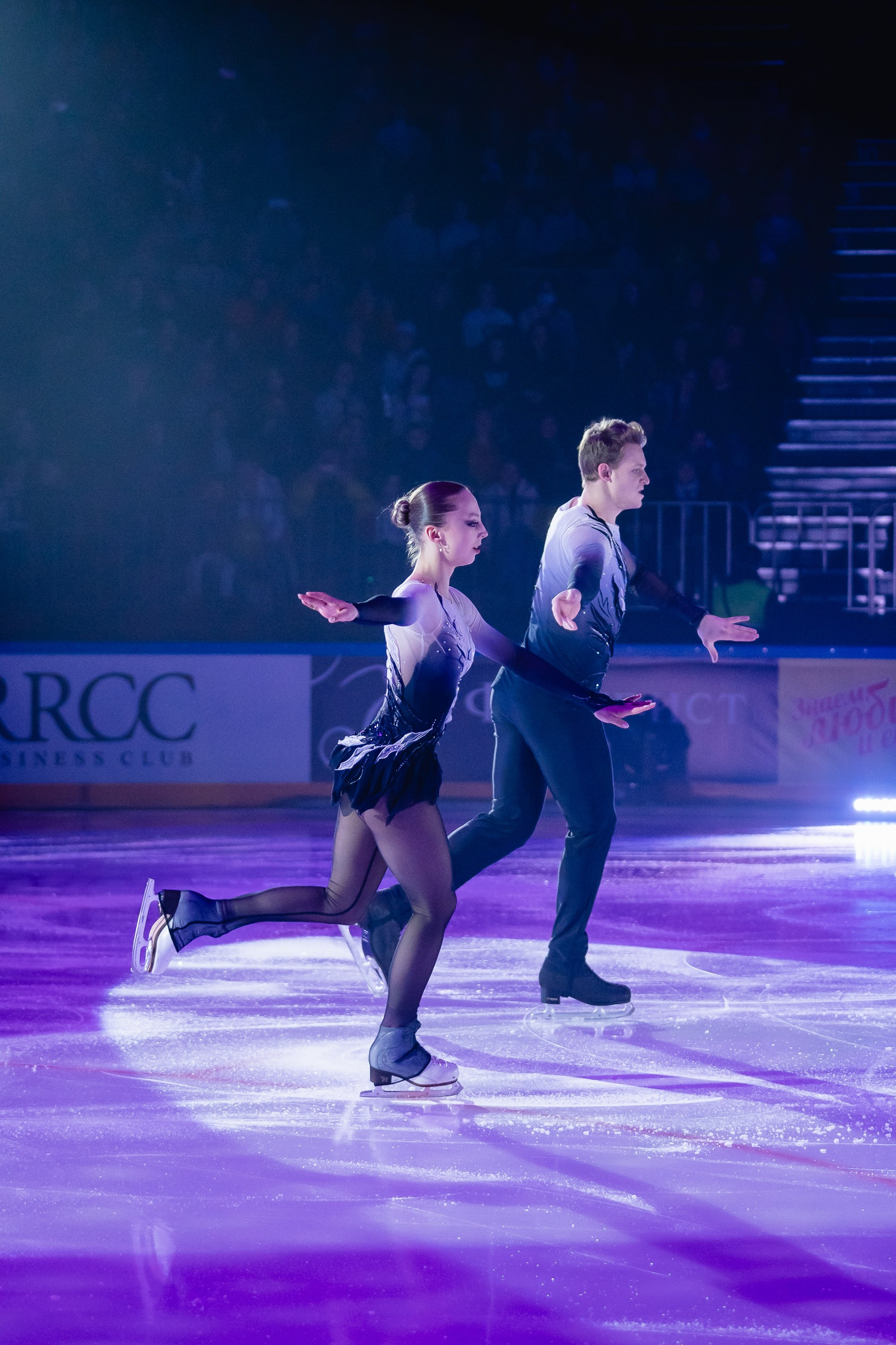 Шоу «Чемпионы на льду» в Новосибирске. Воробьева Ксения — Спортивный и танцевальный фотограф Новосибирск