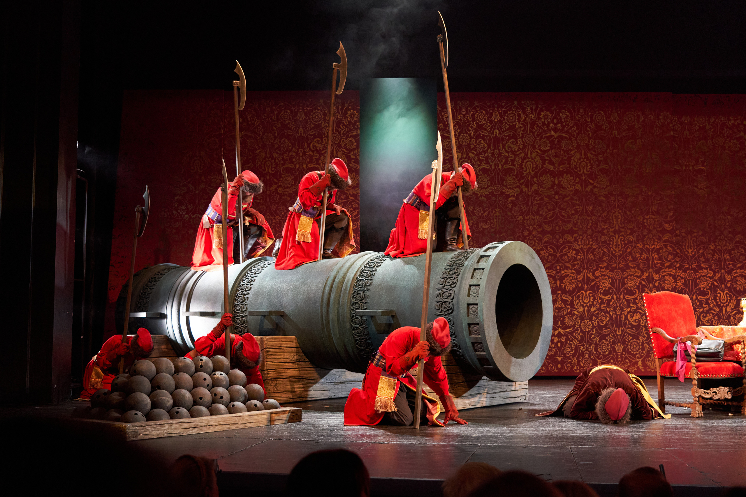 Иван Васильевич (Театр Сатиры, 27.09.23). Фотограф Евгения Турушева