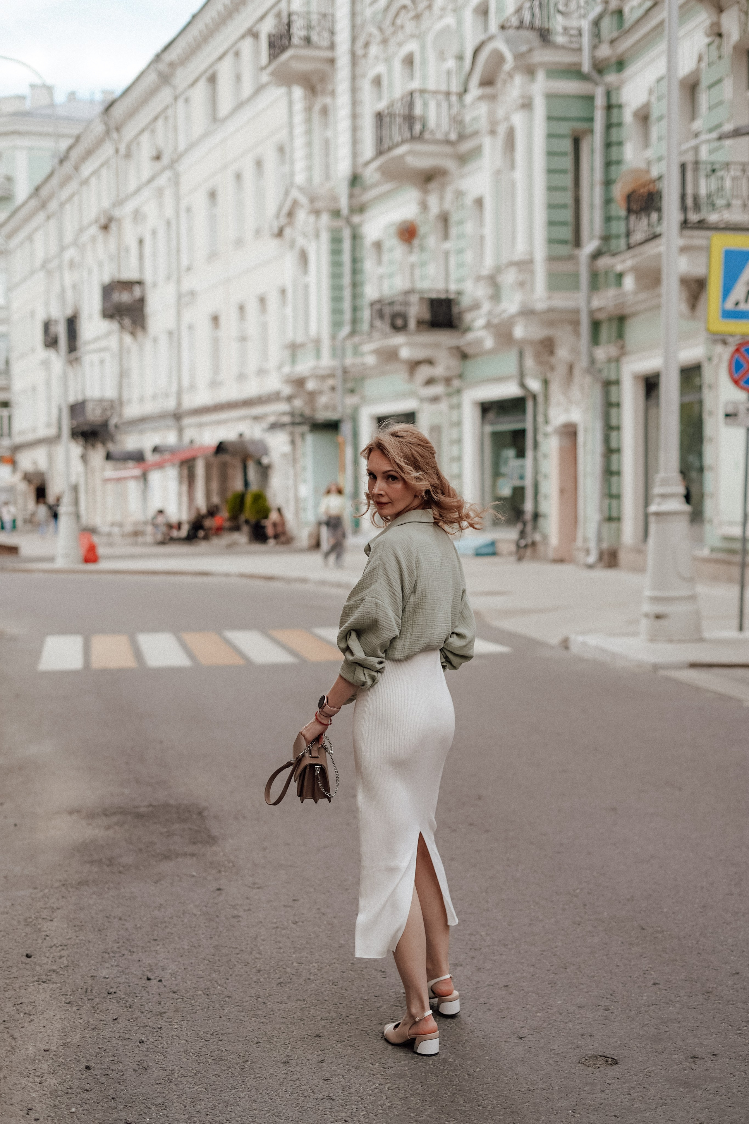 Арина на Чистых Прудах. Фотограф в Сочи и Абхазии | Фототуры | September Air