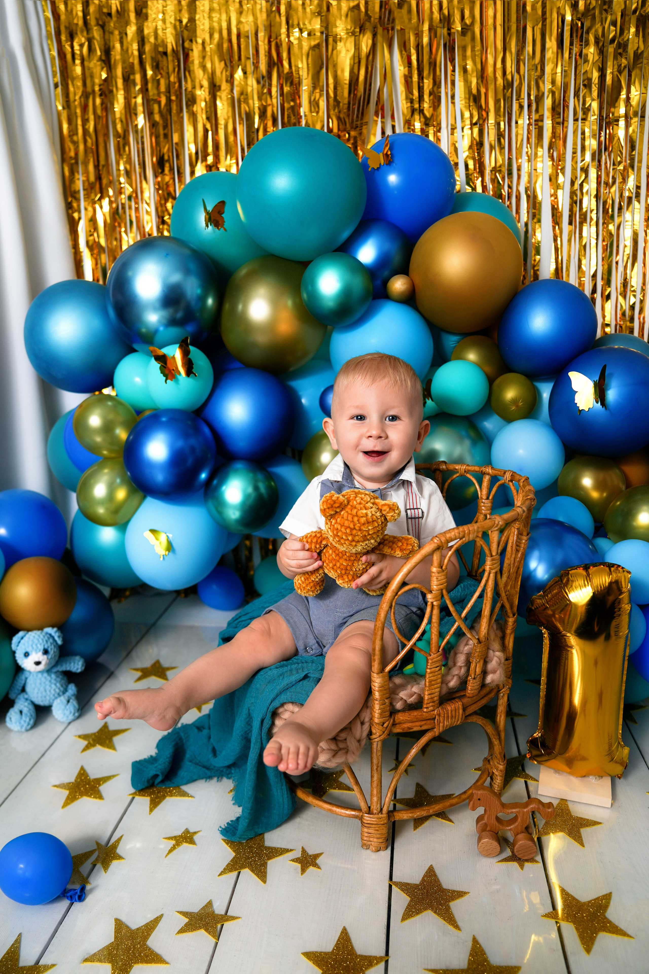 Фотосессия ГОДОВАСИЕ. Фотограф новорожденных, детей до года и беременных в Симферополе