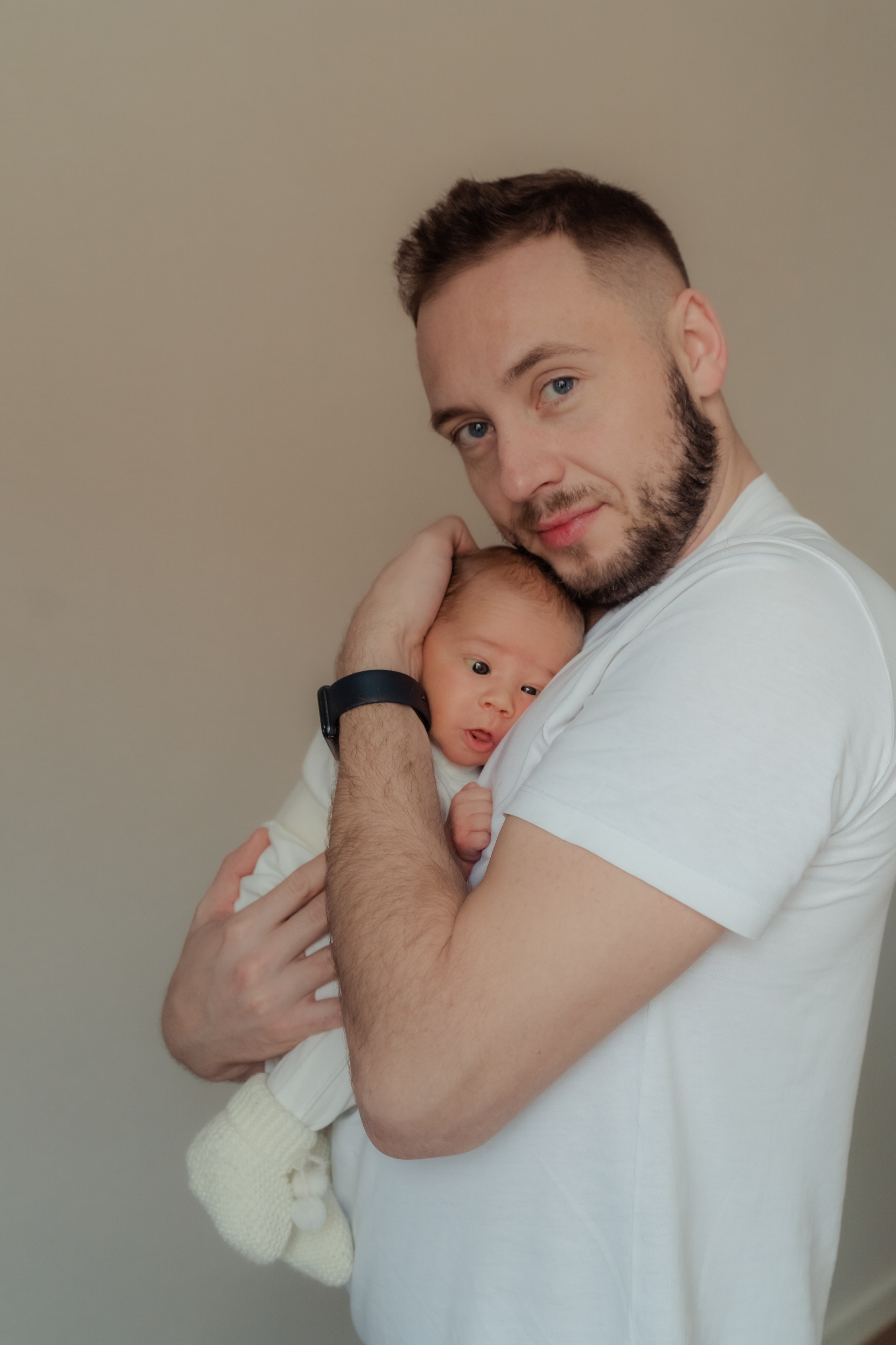 Фотосъемка новорожденного в минималистичном стиле