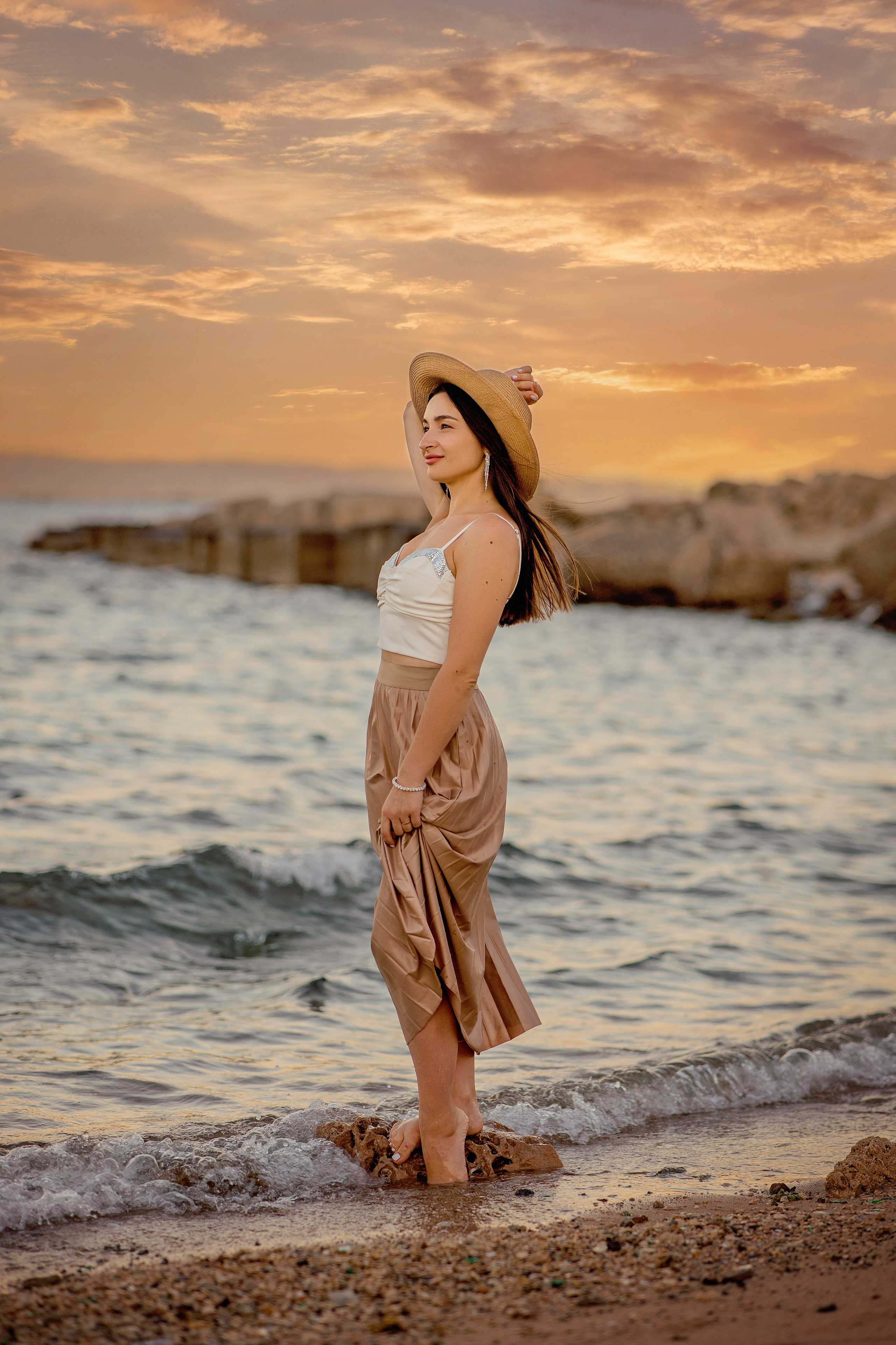 Фотосессия на диком пляже. Фотограф в Египте, Хургаде, Луксоре, Сафаге. Фотограф по всему миру