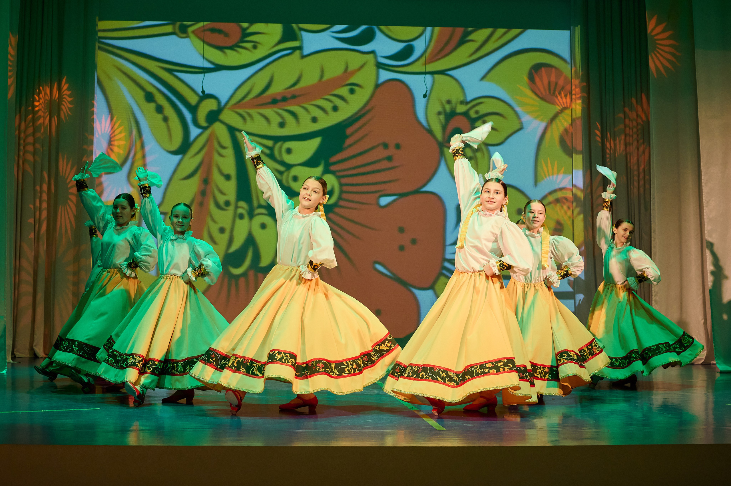 23 февраля Марьина роща. Жизнь курорта Кабардинка в фотографиях