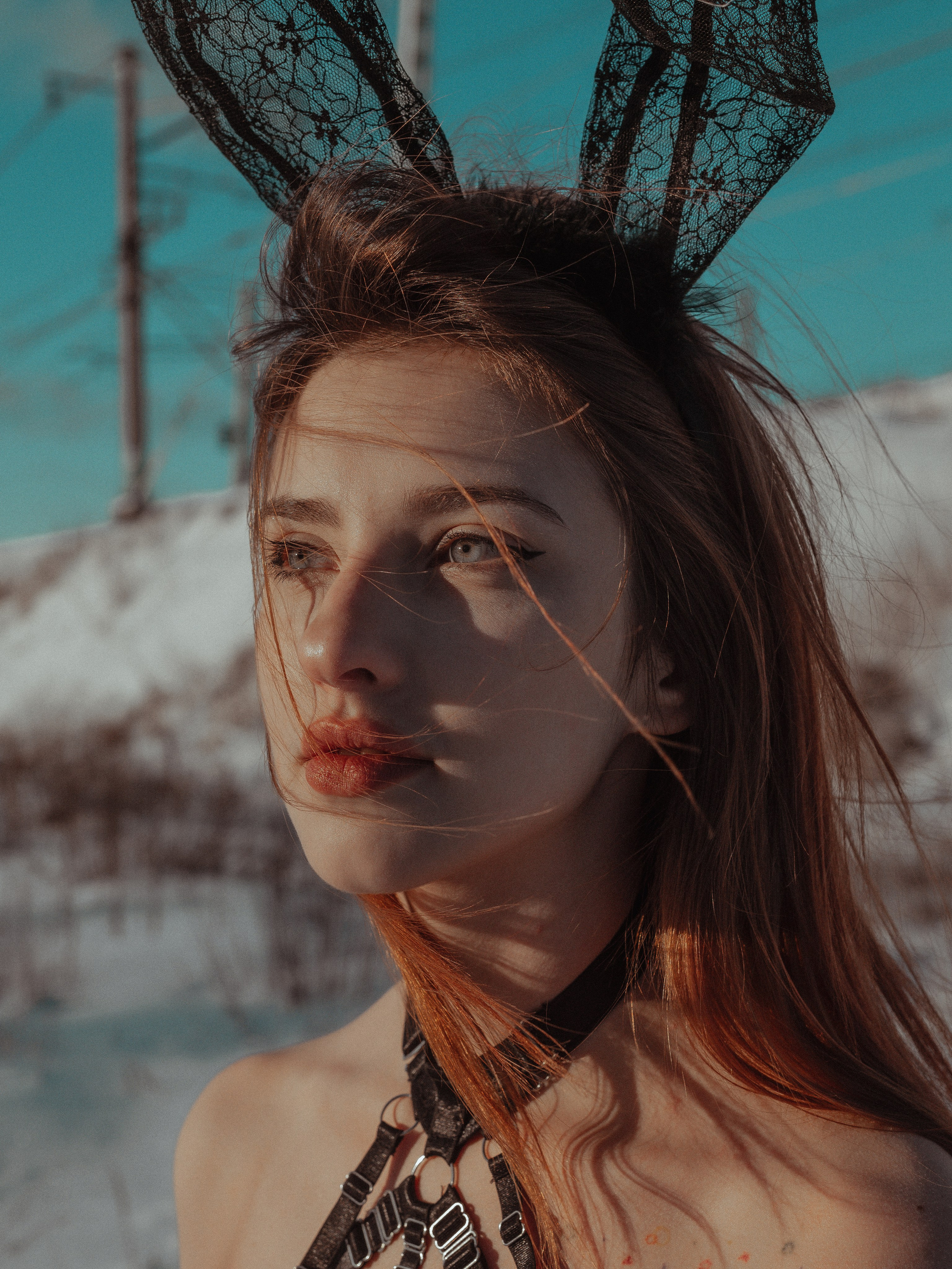 Серии фотографий. Женский фотограф. Создатель украшений ручной работы. Модель
