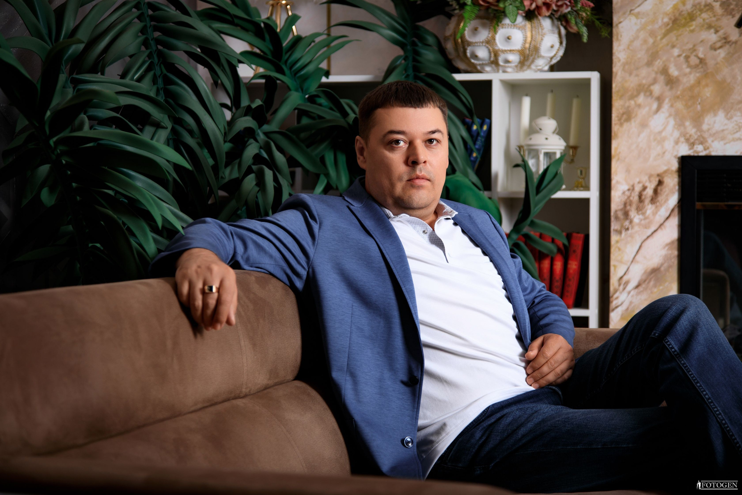 Портретная бизнес фотосессия в Краснодаре | Фотостудия FOTOGEN - Короткие фотосессии для занятых профессионалов.ммм