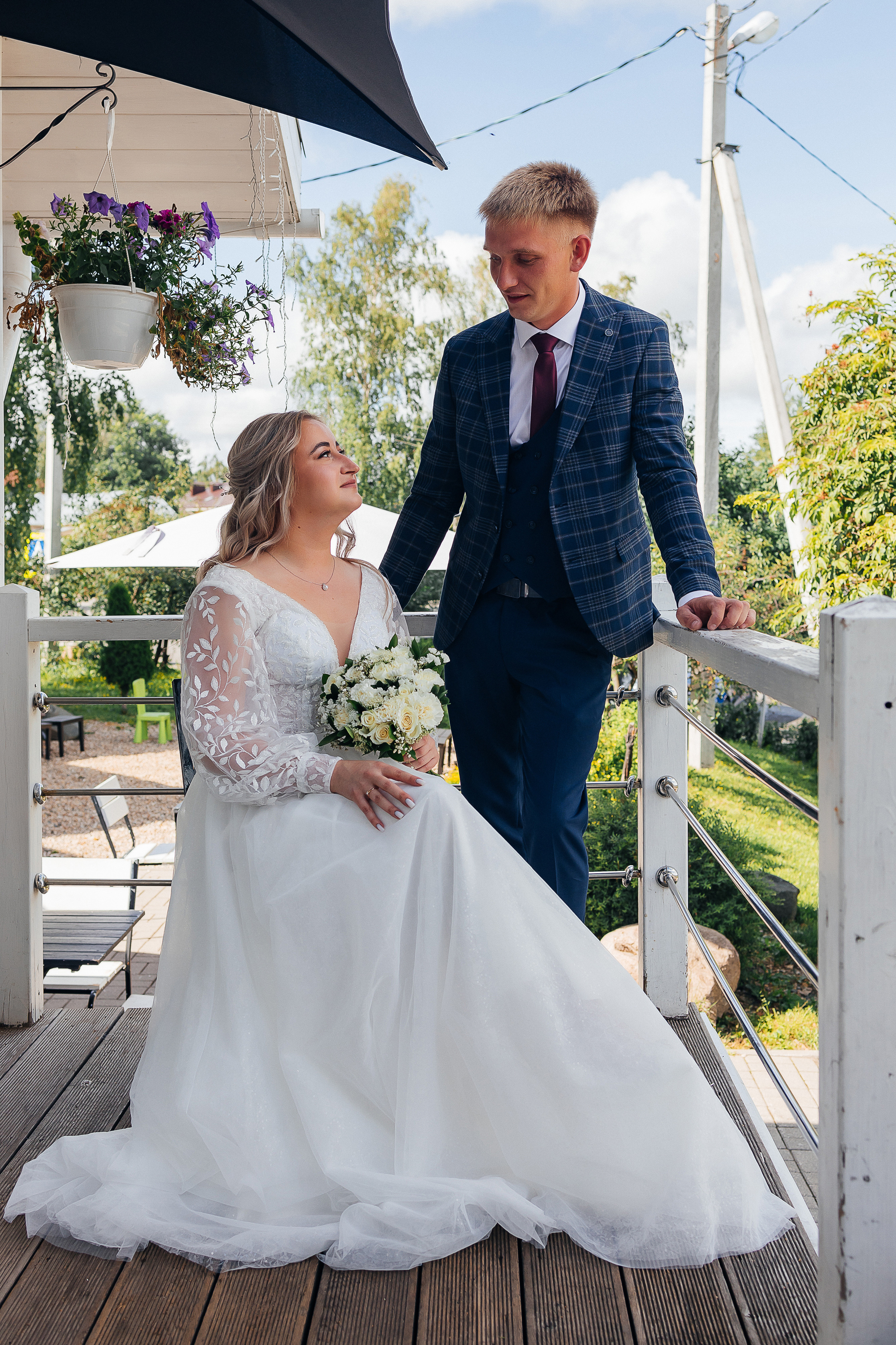 Завораживающая выездная церемония на свежем воздухе. Олег Сверчков | Свадебный фотограф Вологда