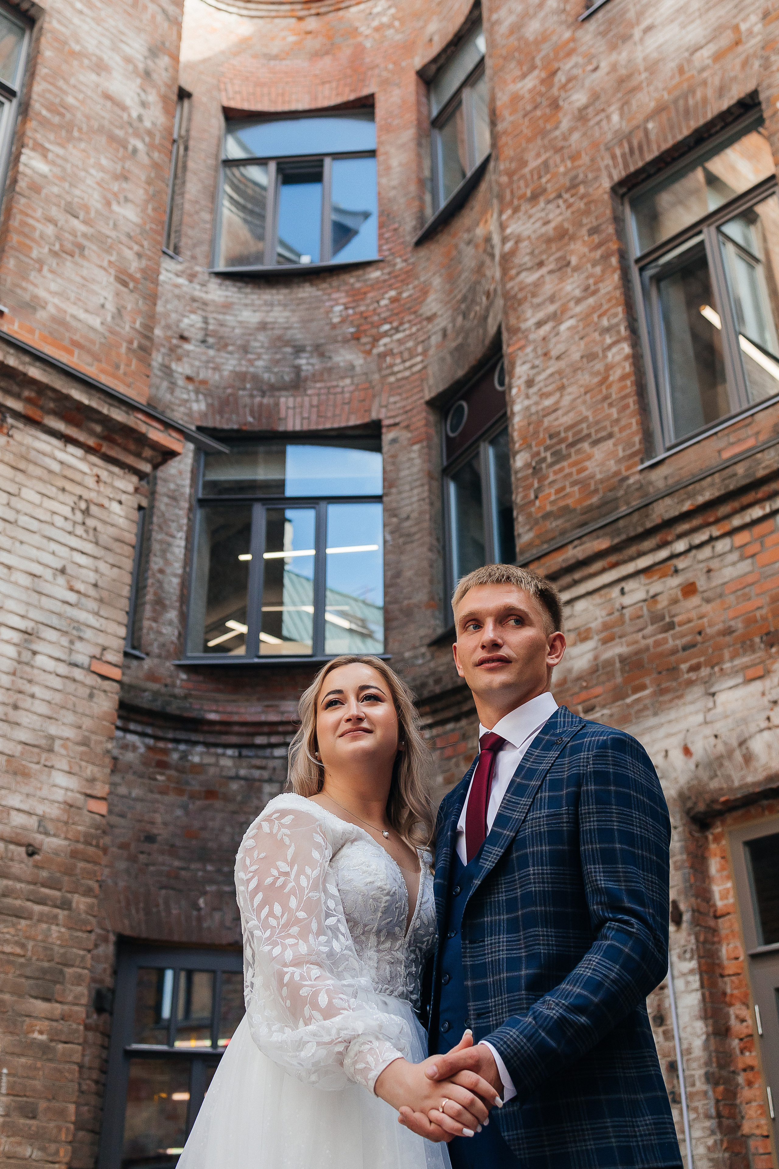 Завораживающая выездная церемония на свежем воздухе. Олег Сверчков | Свадебный фотограф Вологда