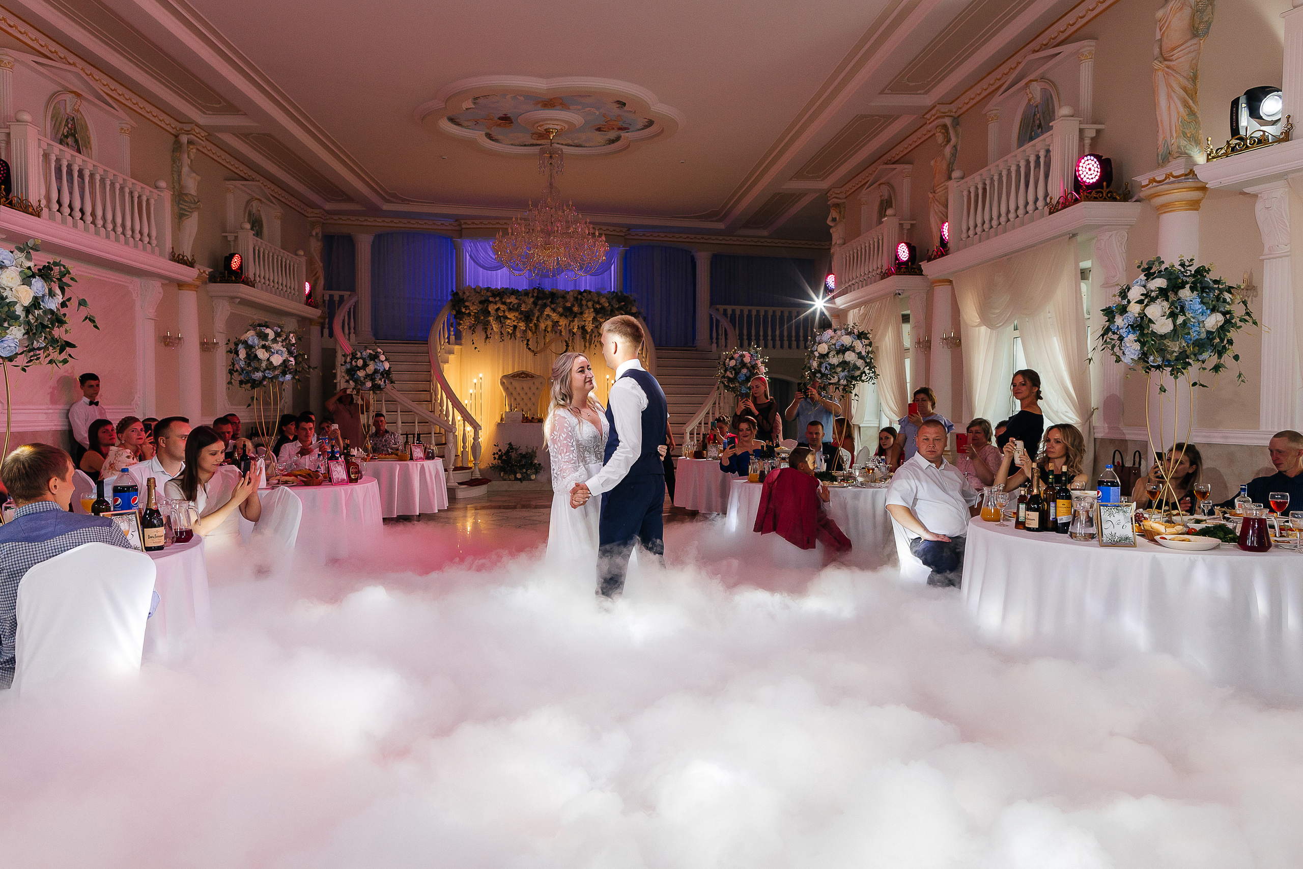 Завораживающая выездная церемония на свежем воздухе. Олег Сверчков | Свадебный фотограф Вологда