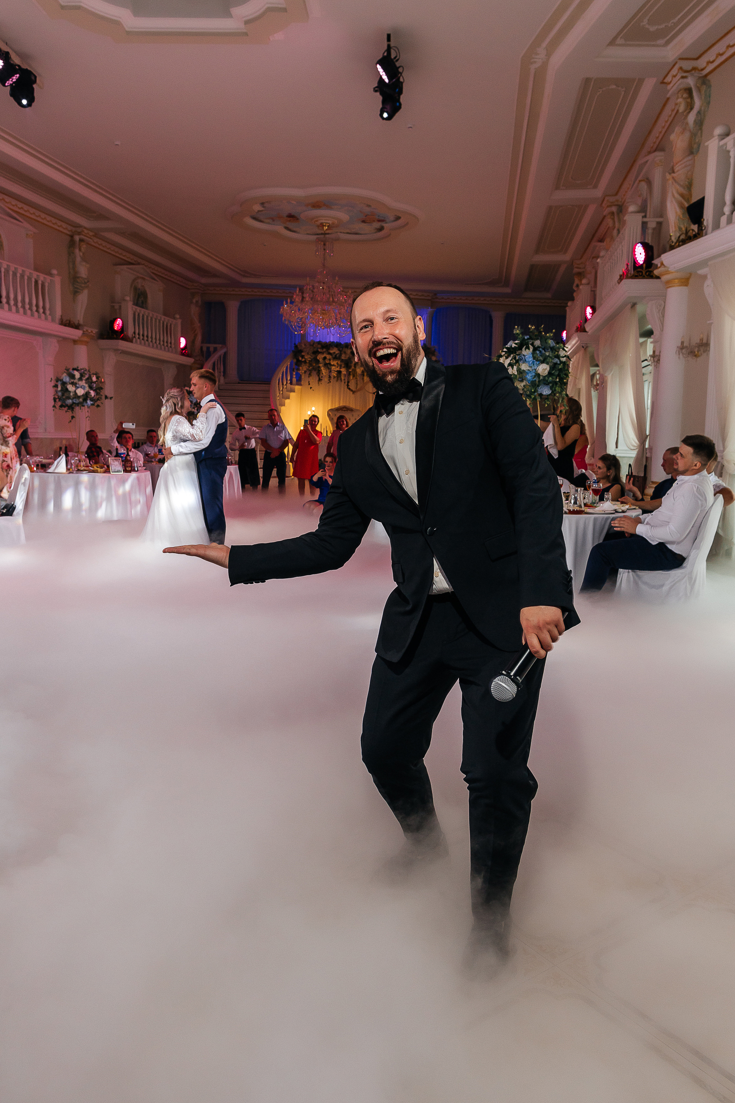 Завораживающая выездная церемония на свежем воздухе. Олег Сверчков | Свадебный фотограф Вологда