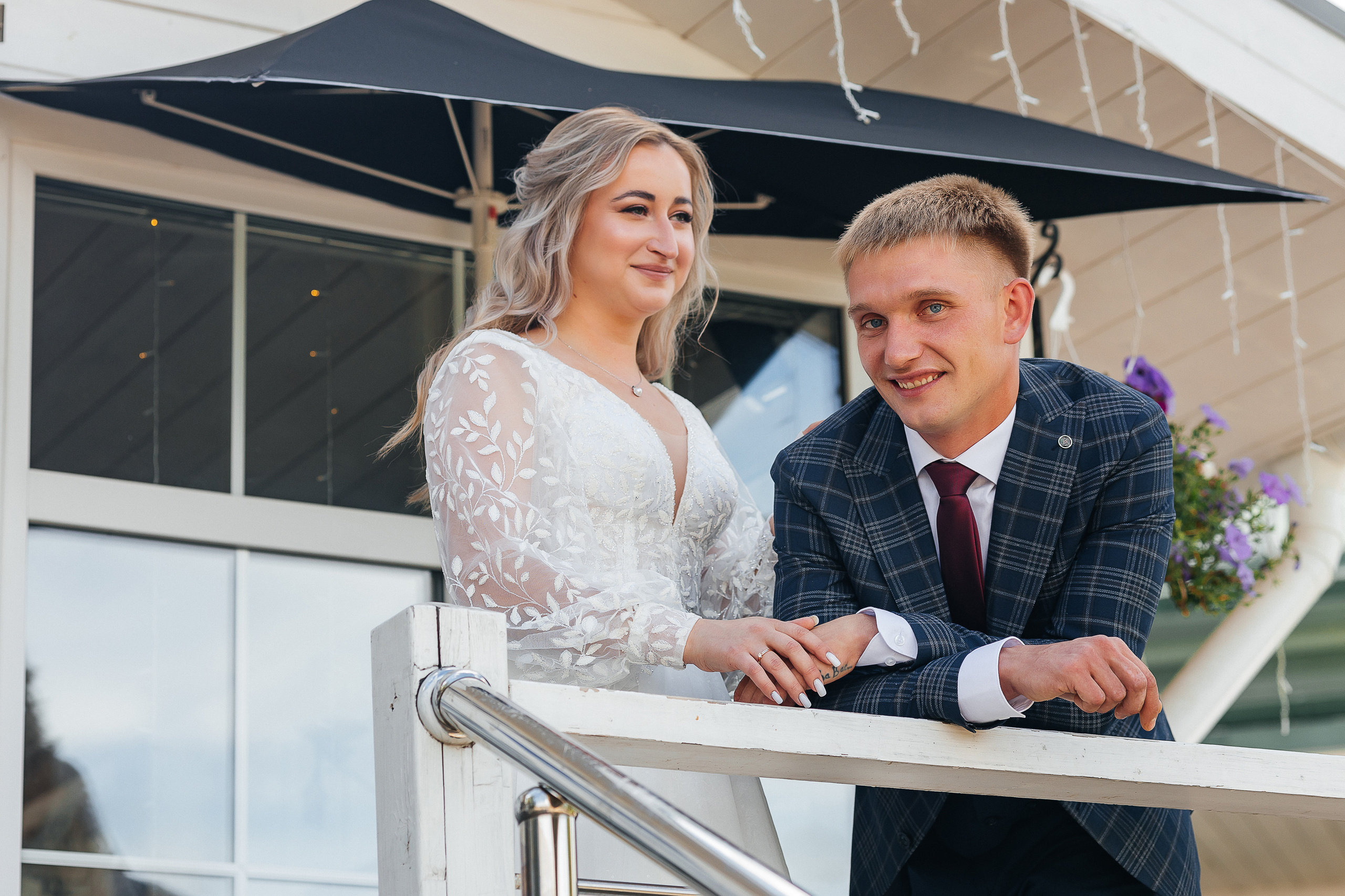 Завораживающая выездная церемония на свежем воздухе. Олег Сверчков | Свадебный фотограф Вологда