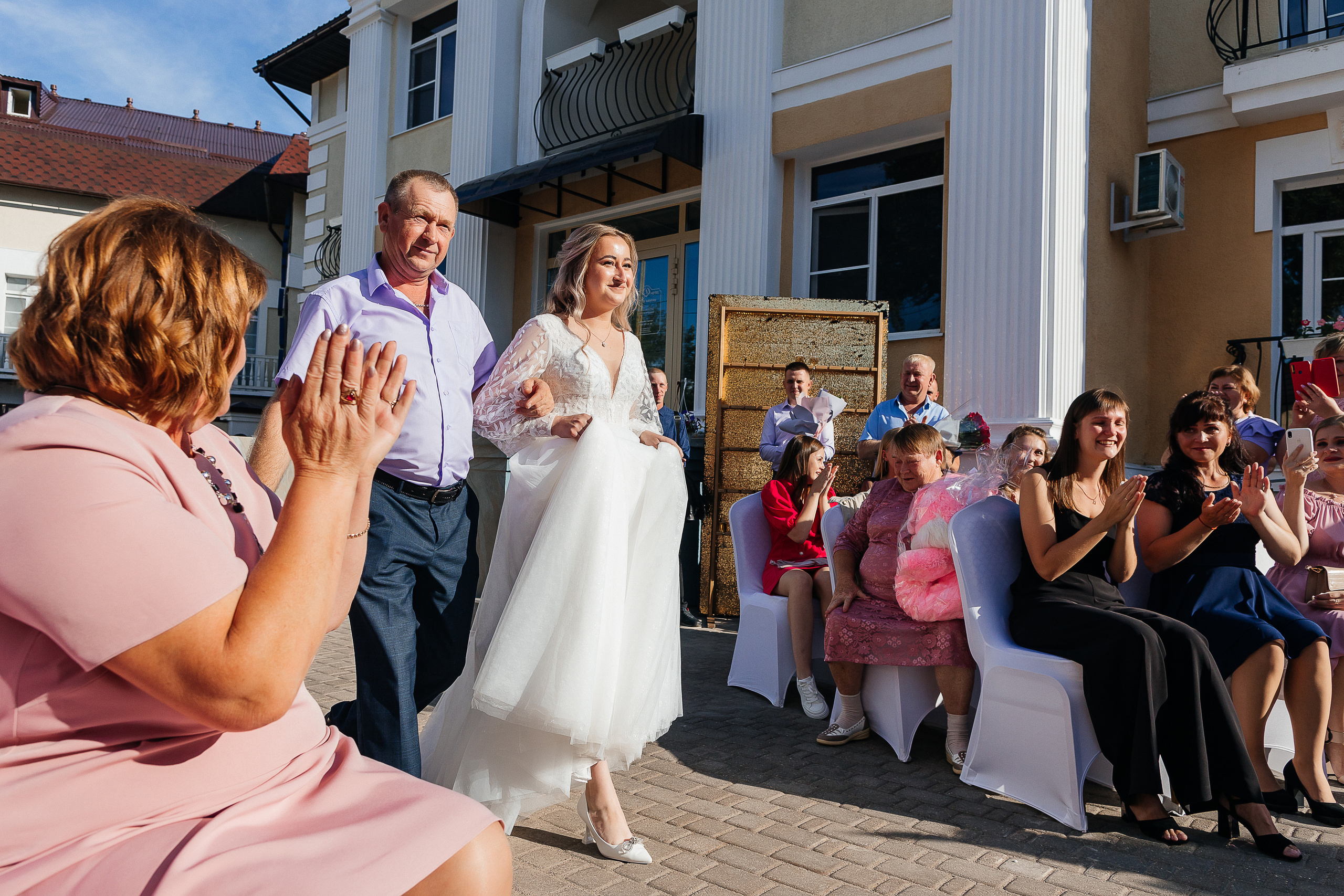 Завораживающая выездная церемония на свежем воздухе. Олег Сверчков | Свадебный фотограф Вологда