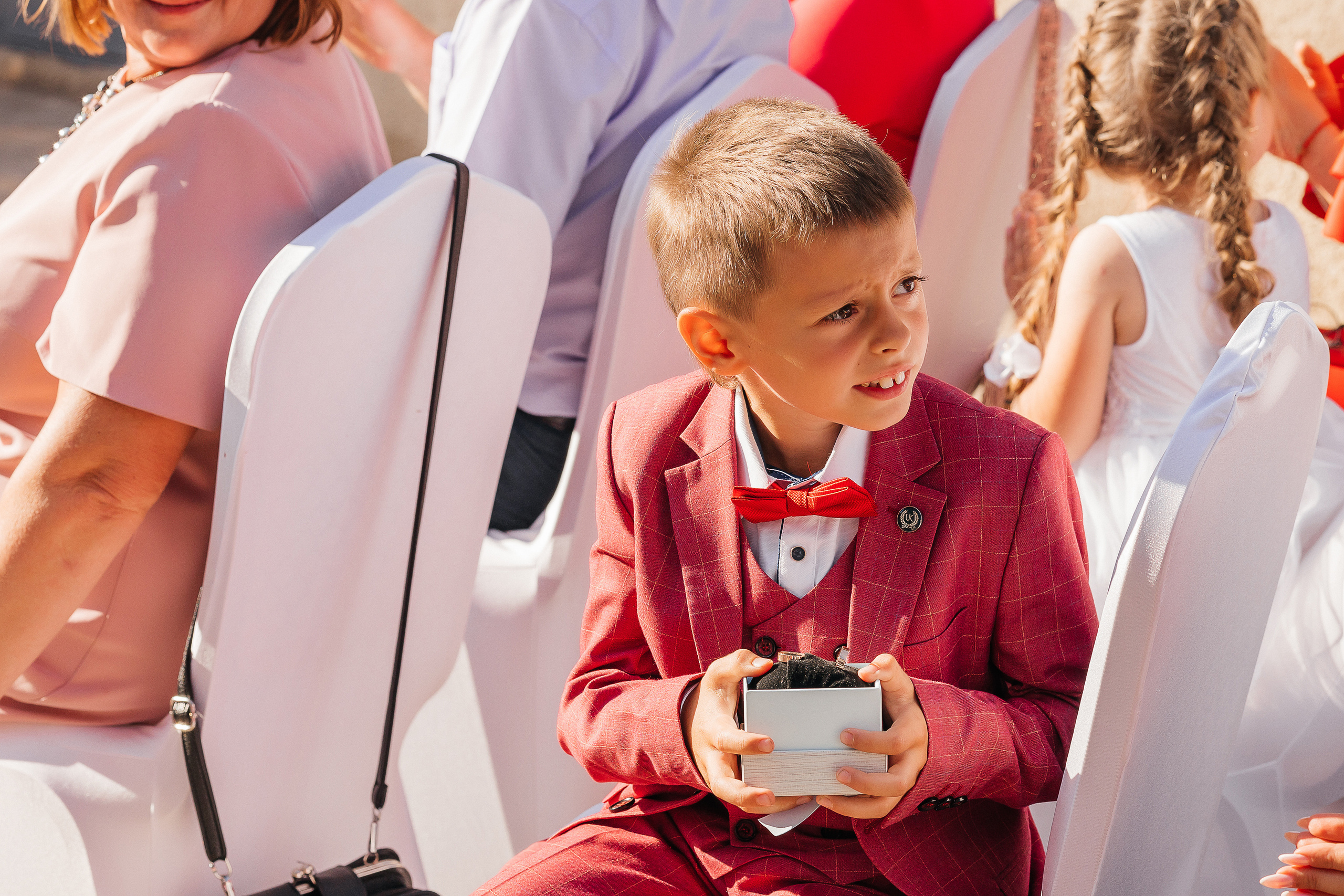 Завораживающая выездная церемония на свежем воздухе. Олег Сверчков | Свадебный фотограф Вологда