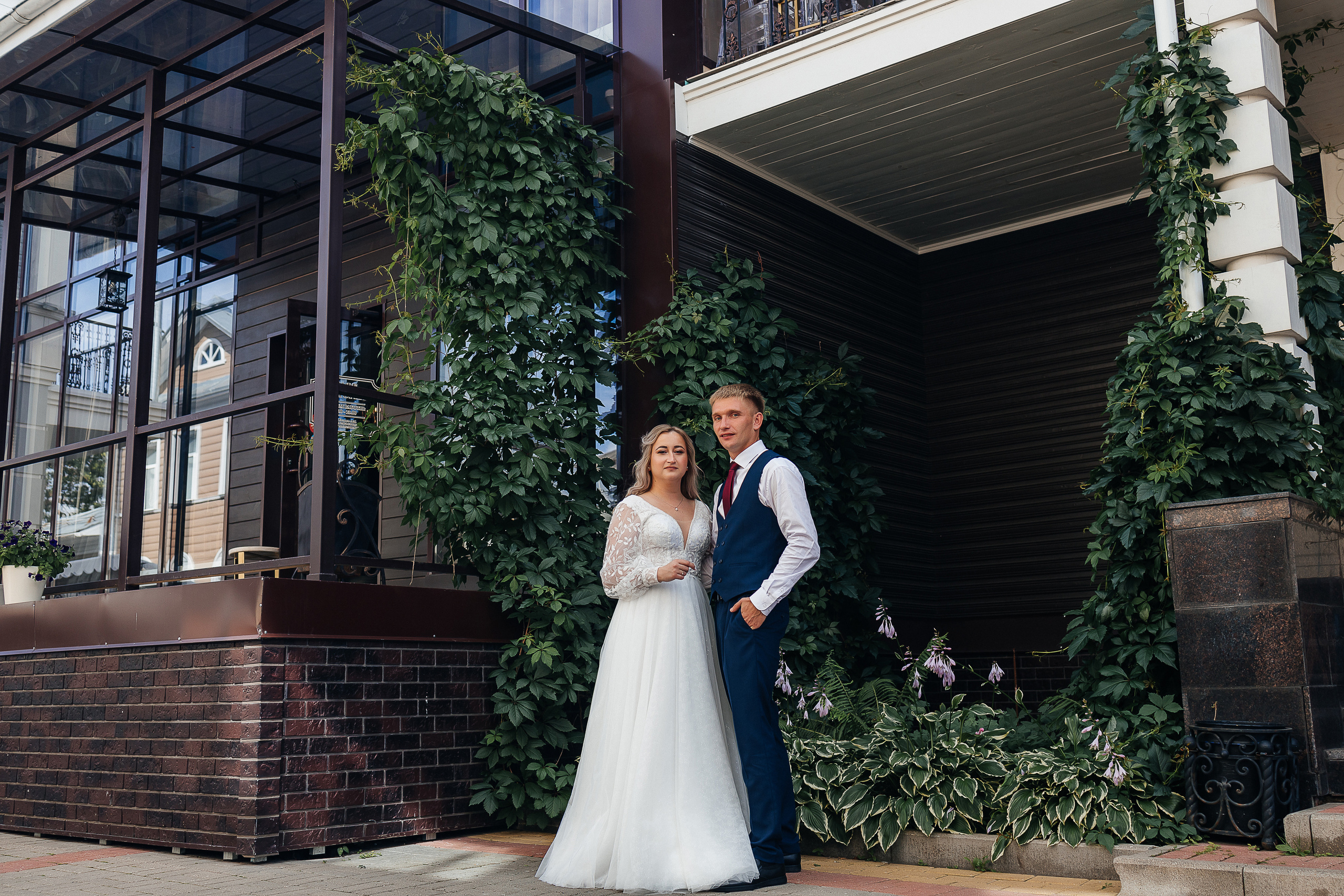 Завораживающая выездная церемония на свежем воздухе. Олег Сверчков | Свадебный фотограф Вологда