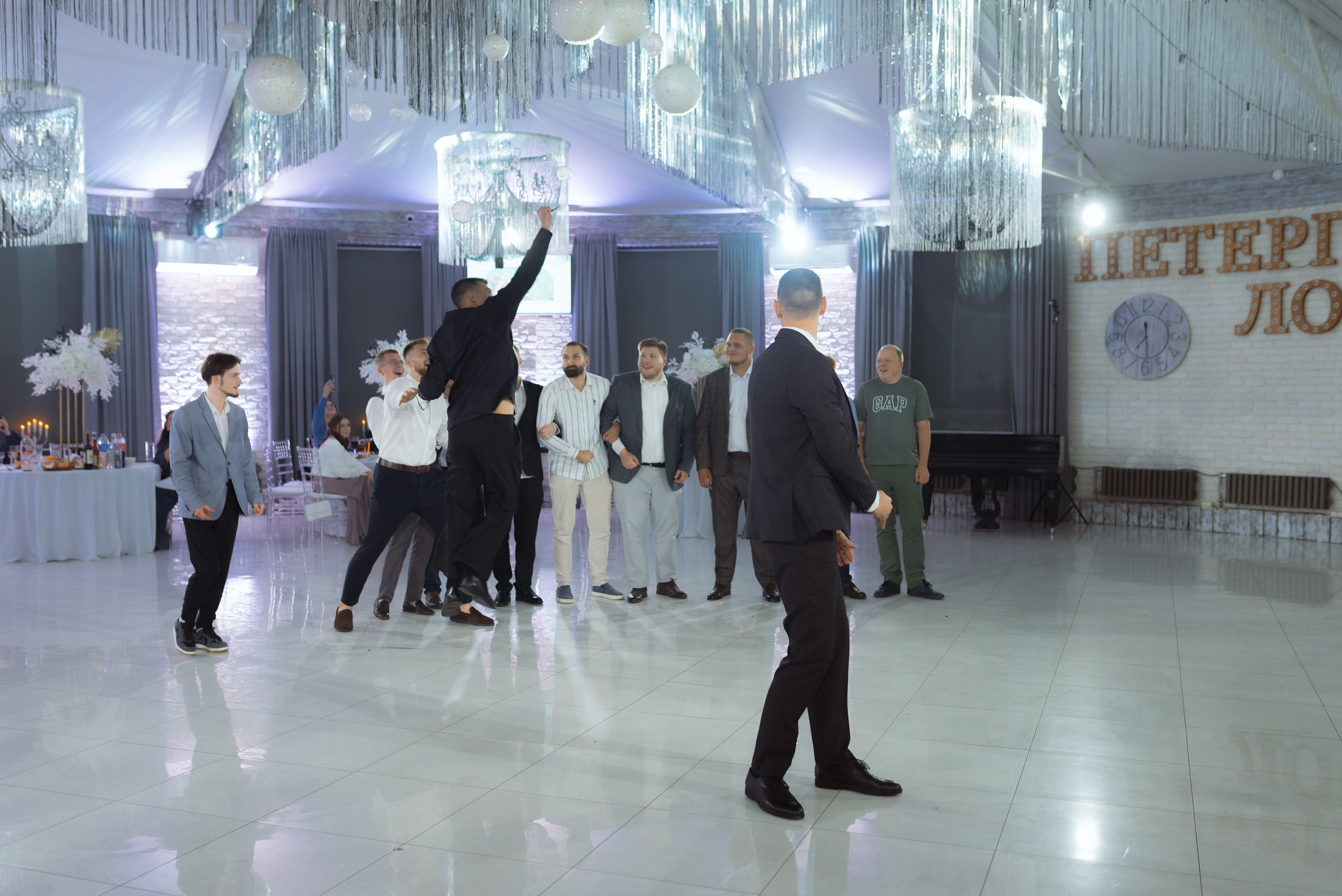 Свадьба Ирины и Дениса — Дом архитектора, Исаакий, Инженерный замок и банкет. Свадебный фотограф Дмитрий Родионов — Санкт-Петербург и Ленинградская область