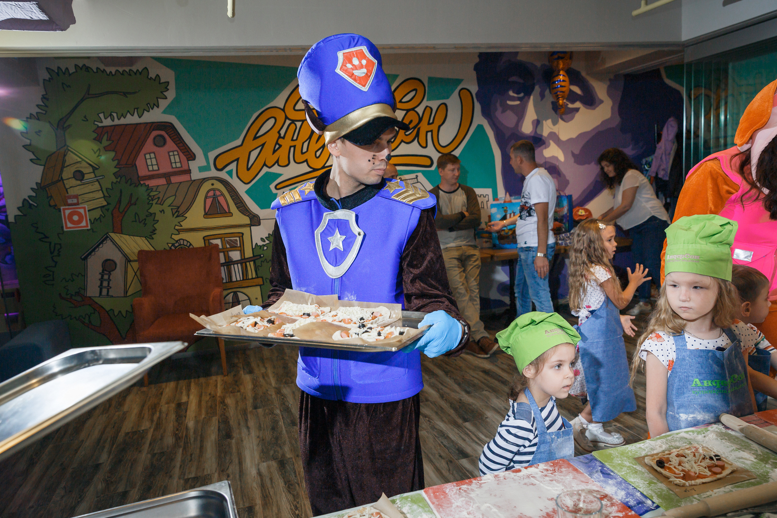 Фотосессия на детский день рождения в Королеве кафе Андерсон