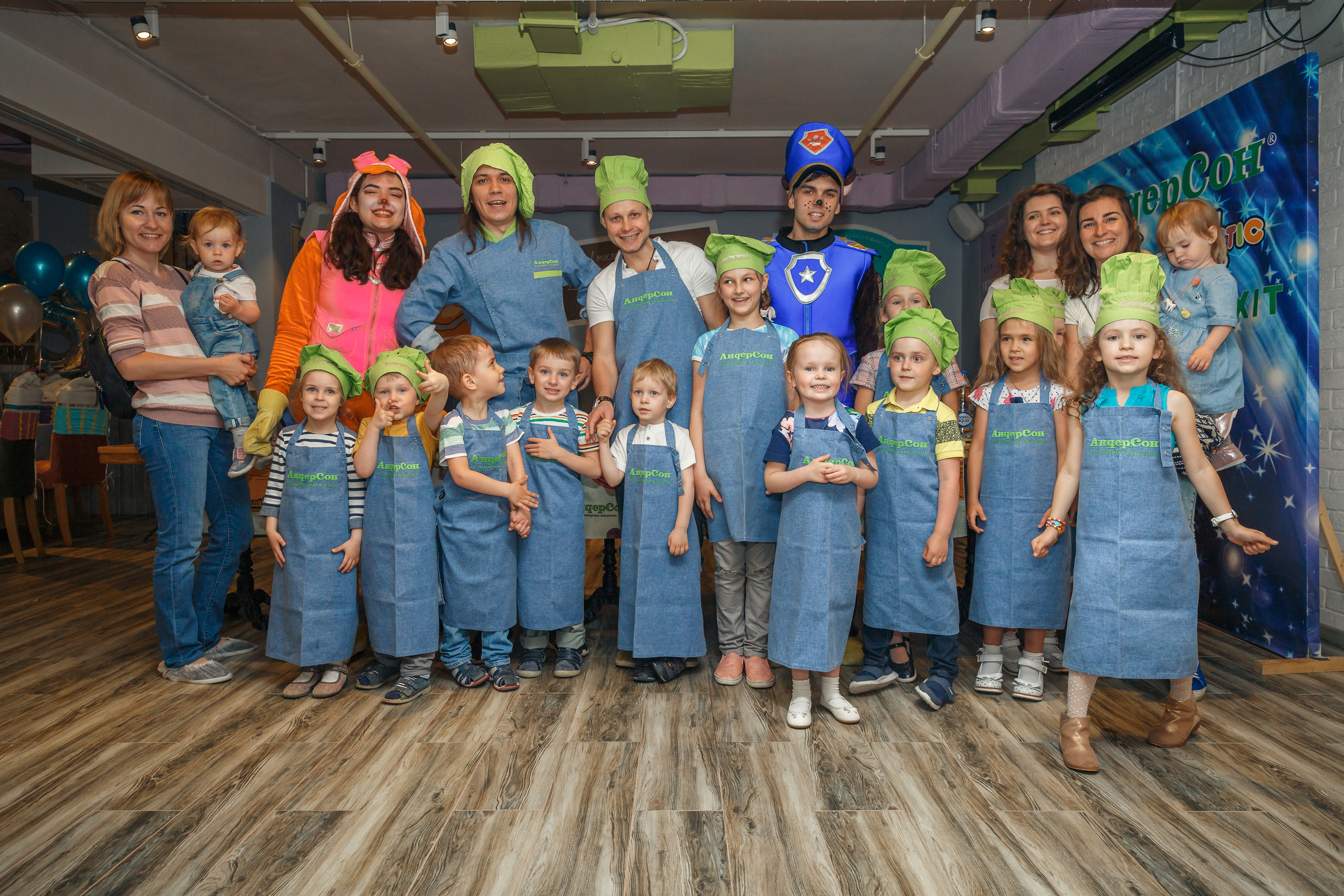 Фотосессия на детский день рождения в Королеве кафе Андерсон