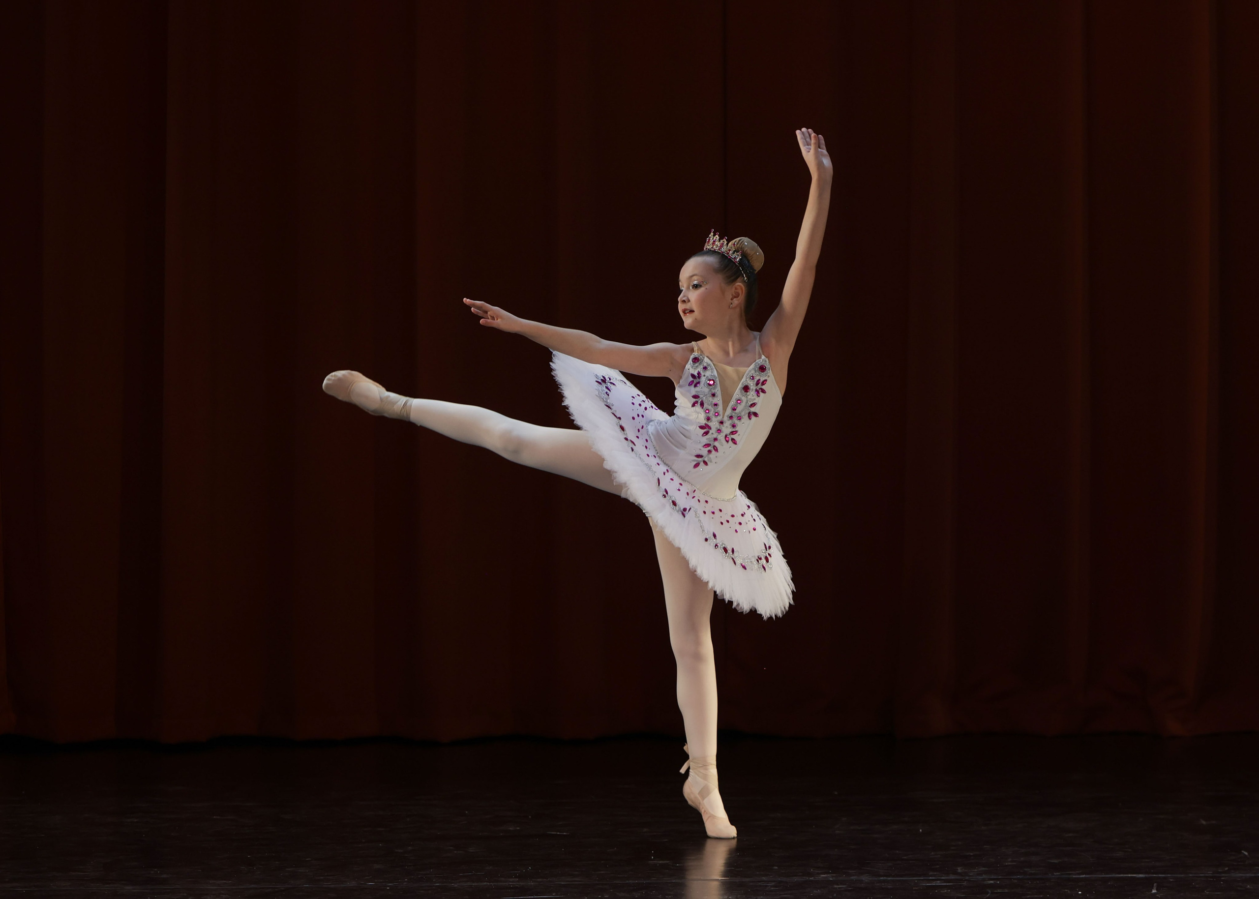 Фестиваль хореографического искусства «КУБОК ЛЕГЕНДЫ — 2025». Выпускные альбомы и школьный фотограф в Подольске, Троицке, Щербинке, Москве и Московской области