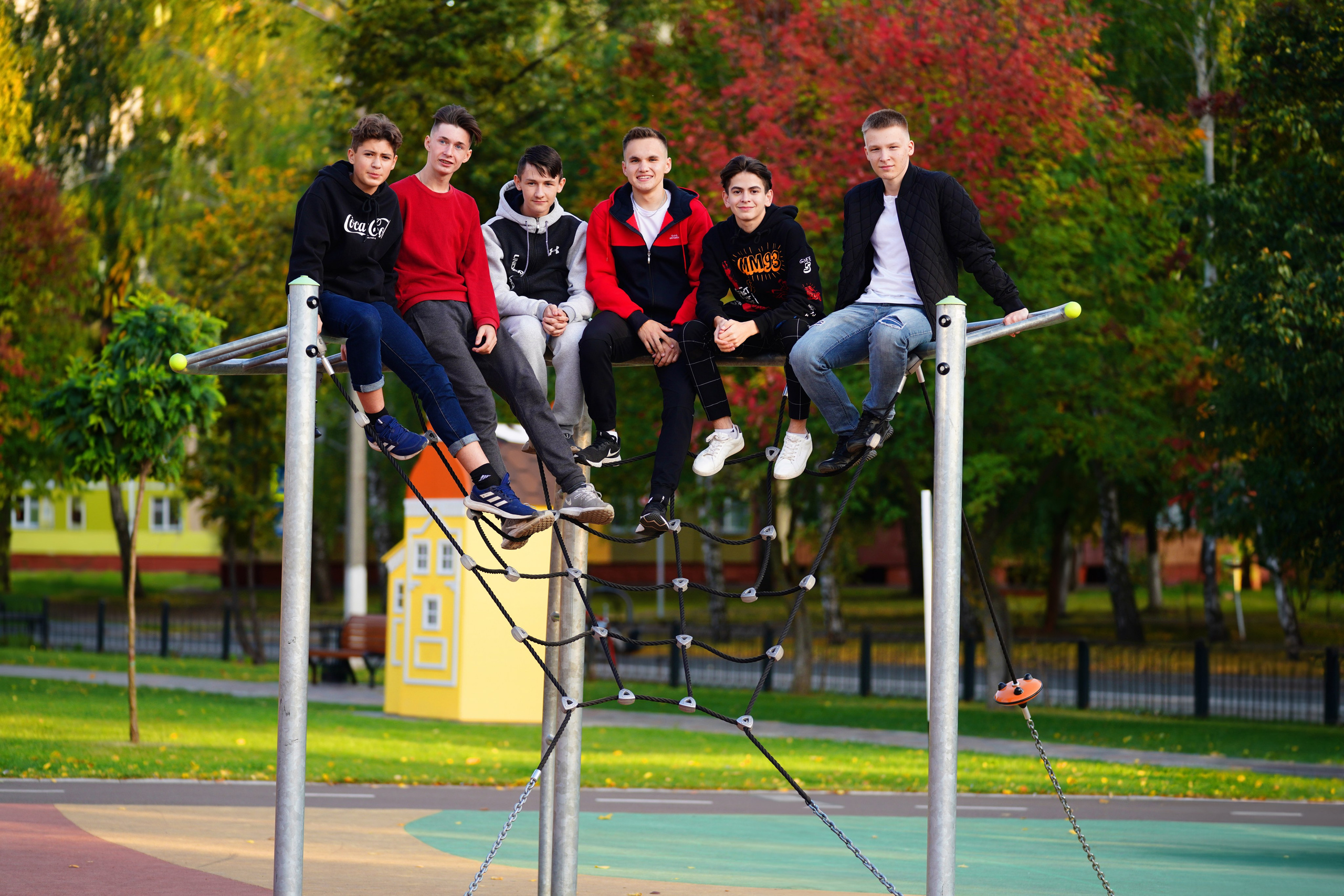 Осень 9,11 класс. Фотограф Герман