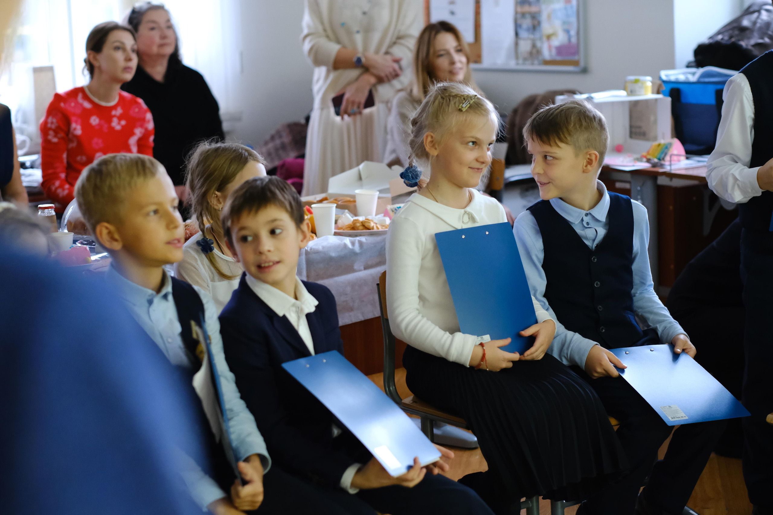 День мамы! Дети устроили своим мамам замечательный праздник. Фотограф в Москве Ирина Иванова
