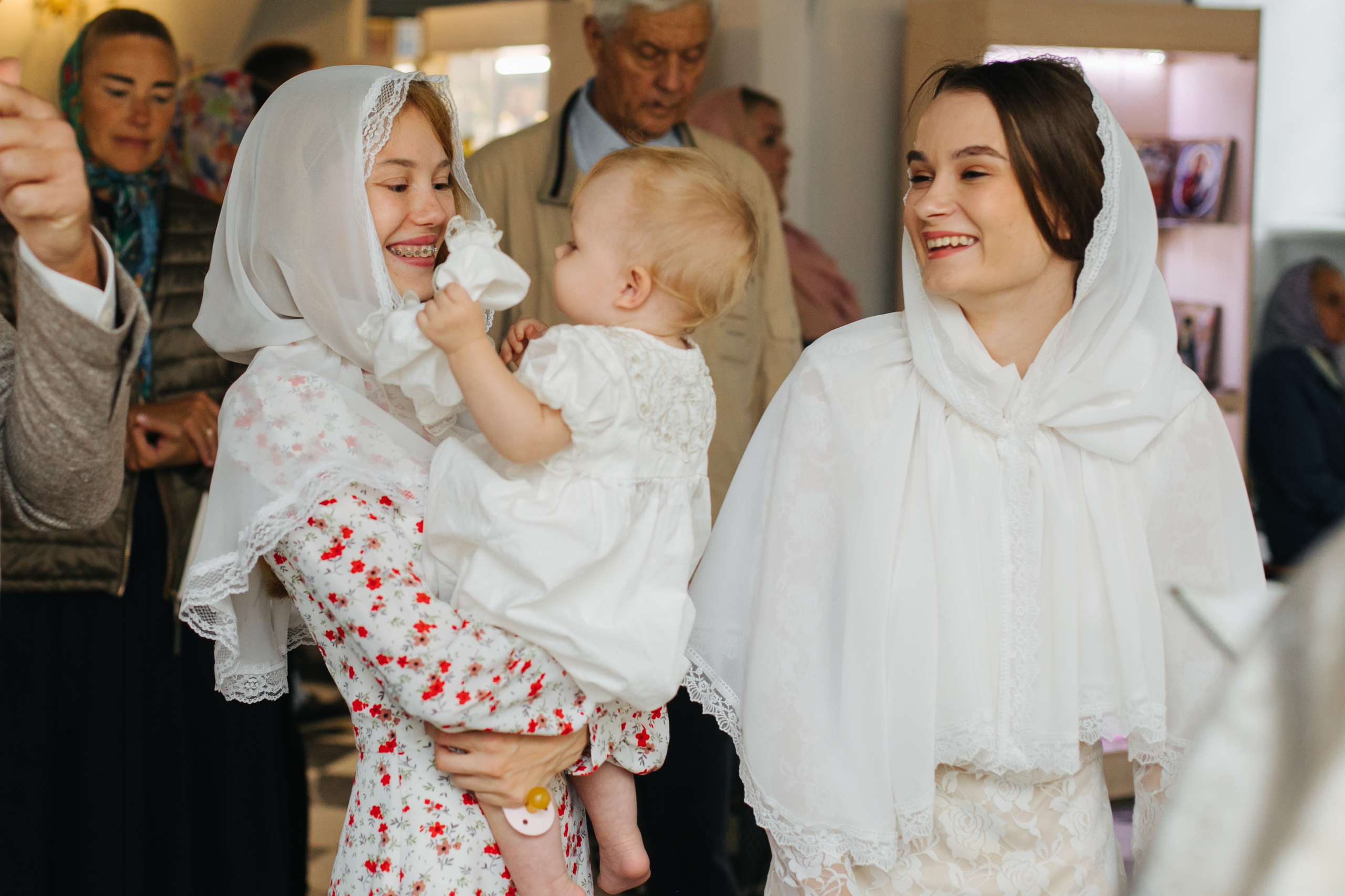 Крещение церковь Трех Святителей СПб. Фотограф на крещение в Санкт Петербурге