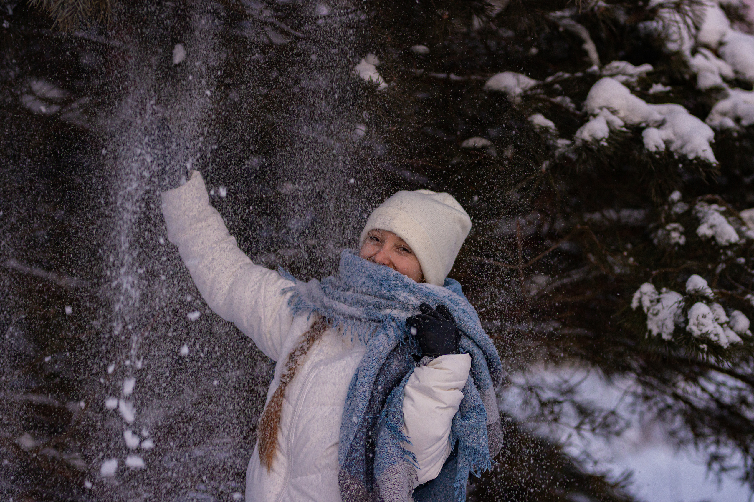 Фотосессия в еловом лесу Подружки