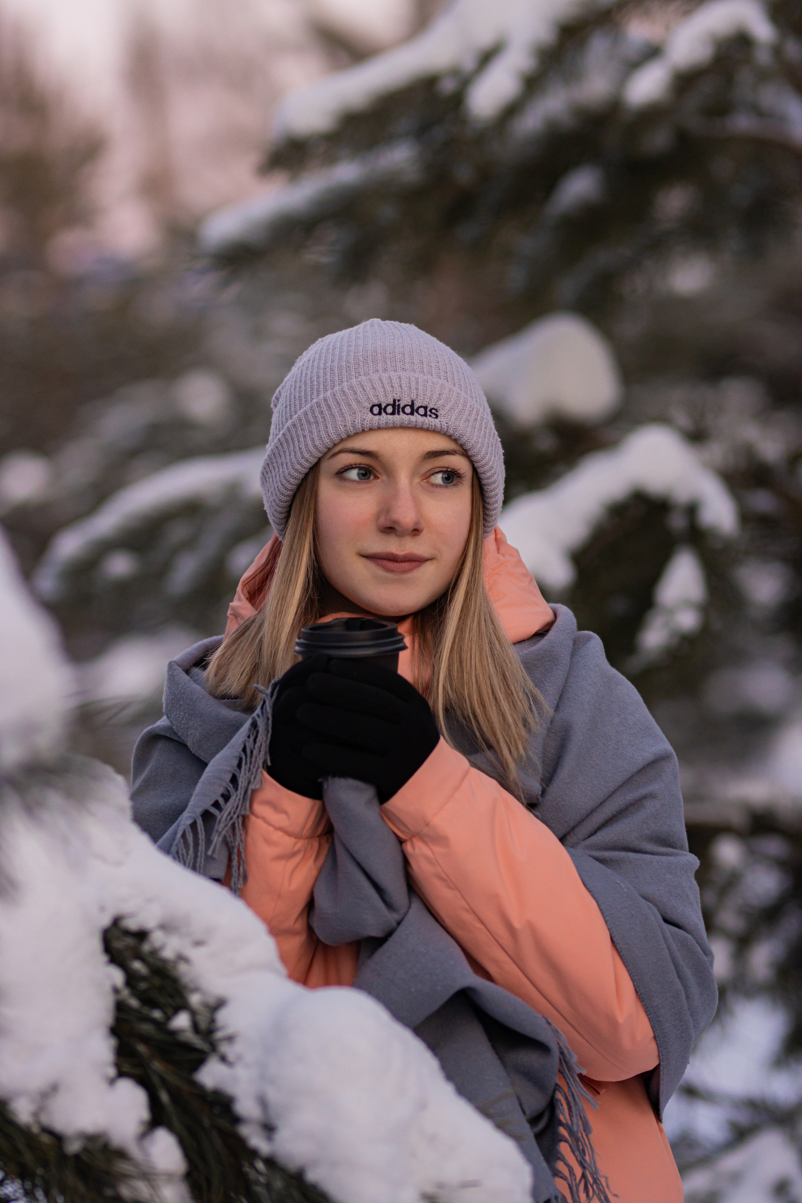 Фотосессия в еловом лесу Подружки