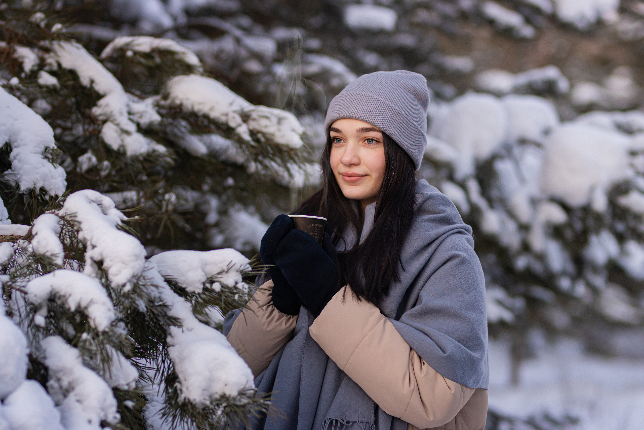 Фотосессия в еловом лесу Подружки