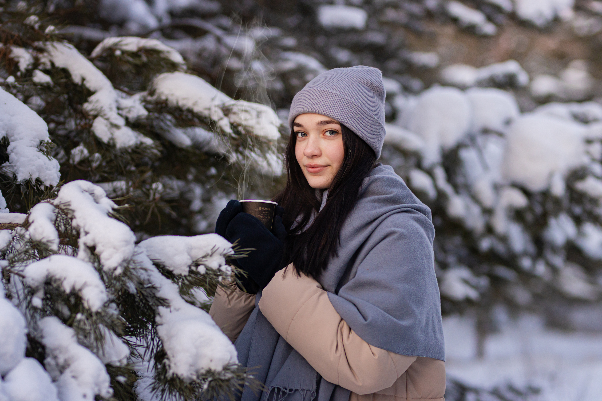 Фотосессия в еловом лесу Подружки