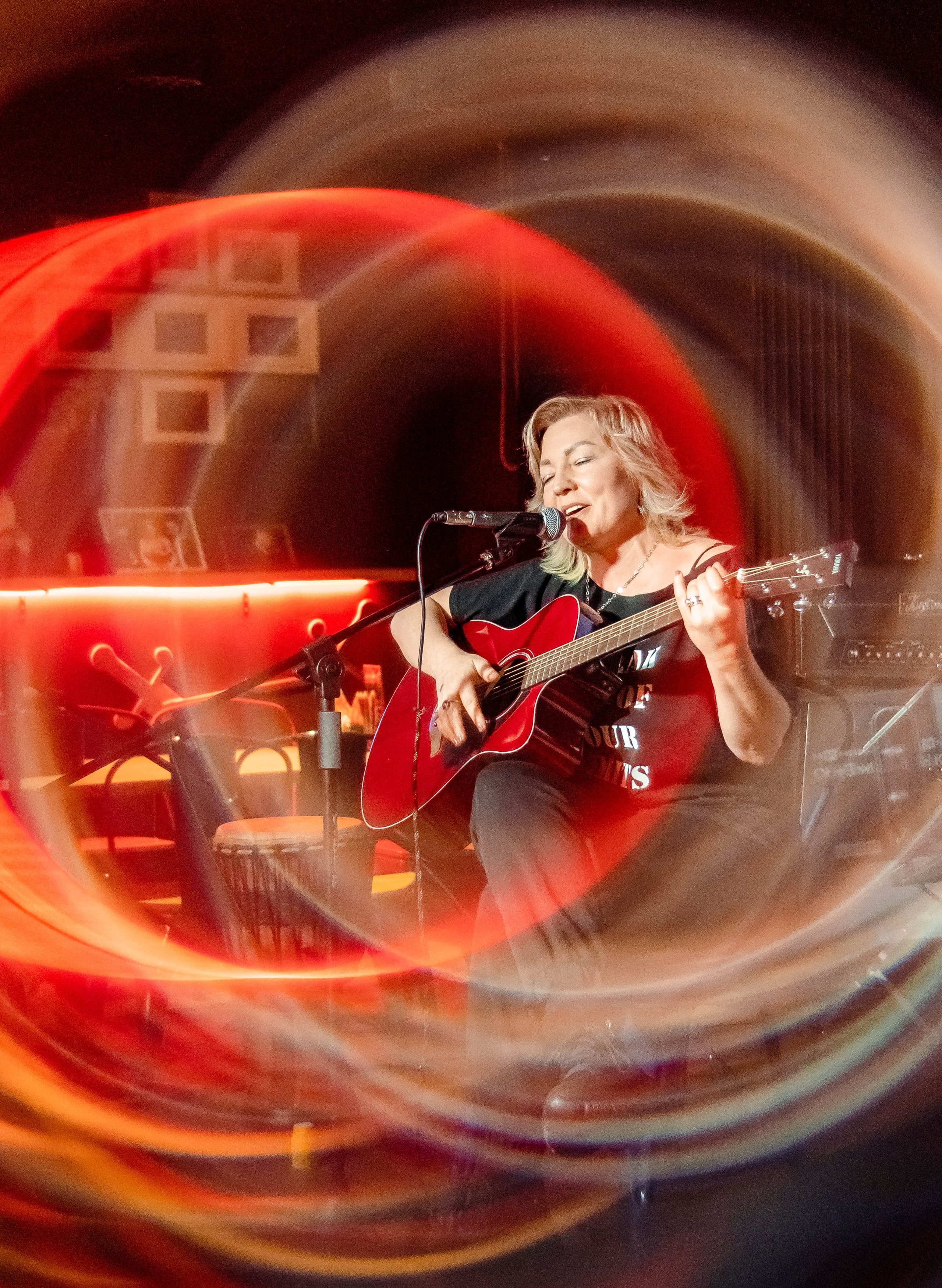 Репортажные фотографии творческого вечера Такие дела, Панда