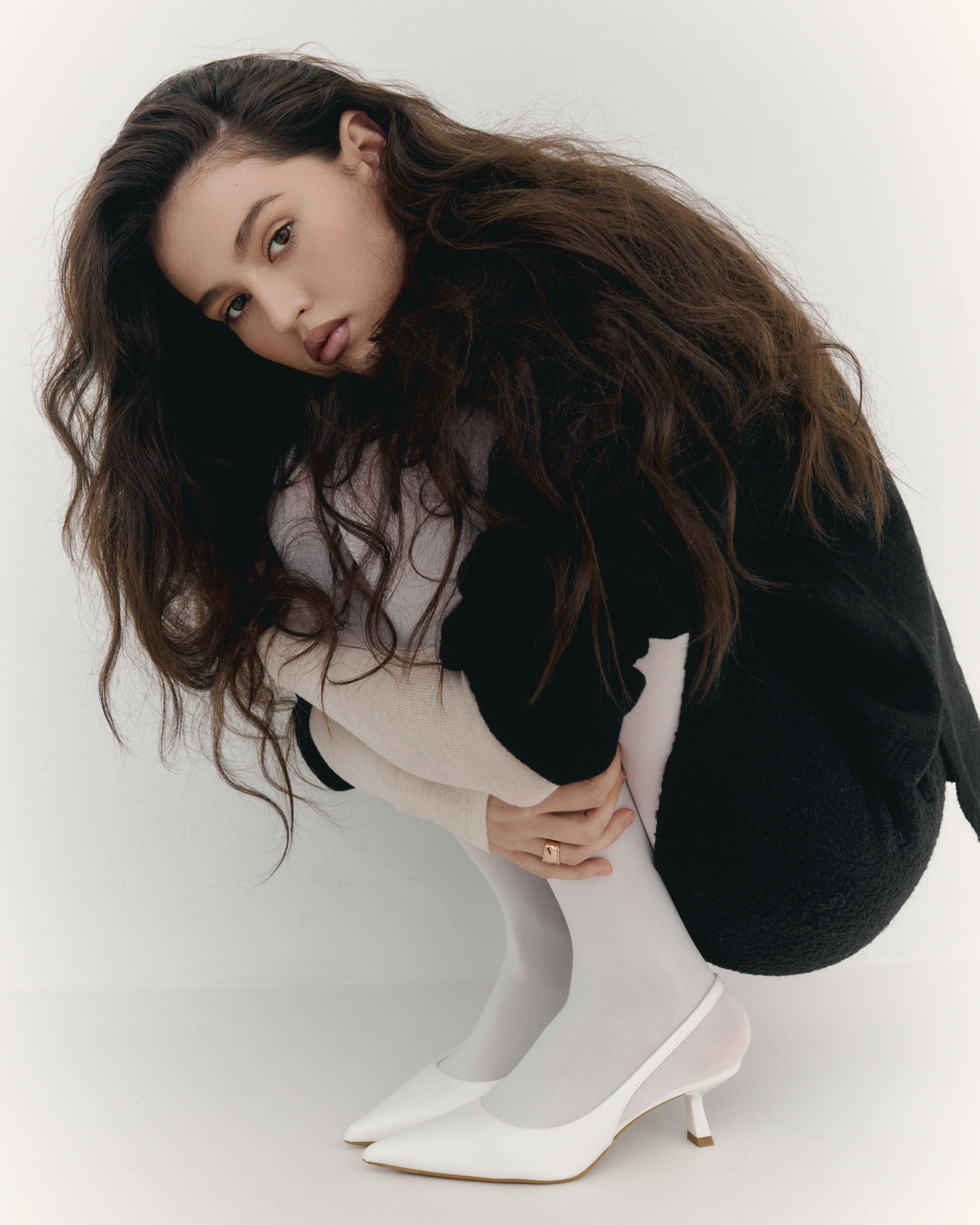 Fashion and model test photographer based in Dubai and Abu-Dhabi