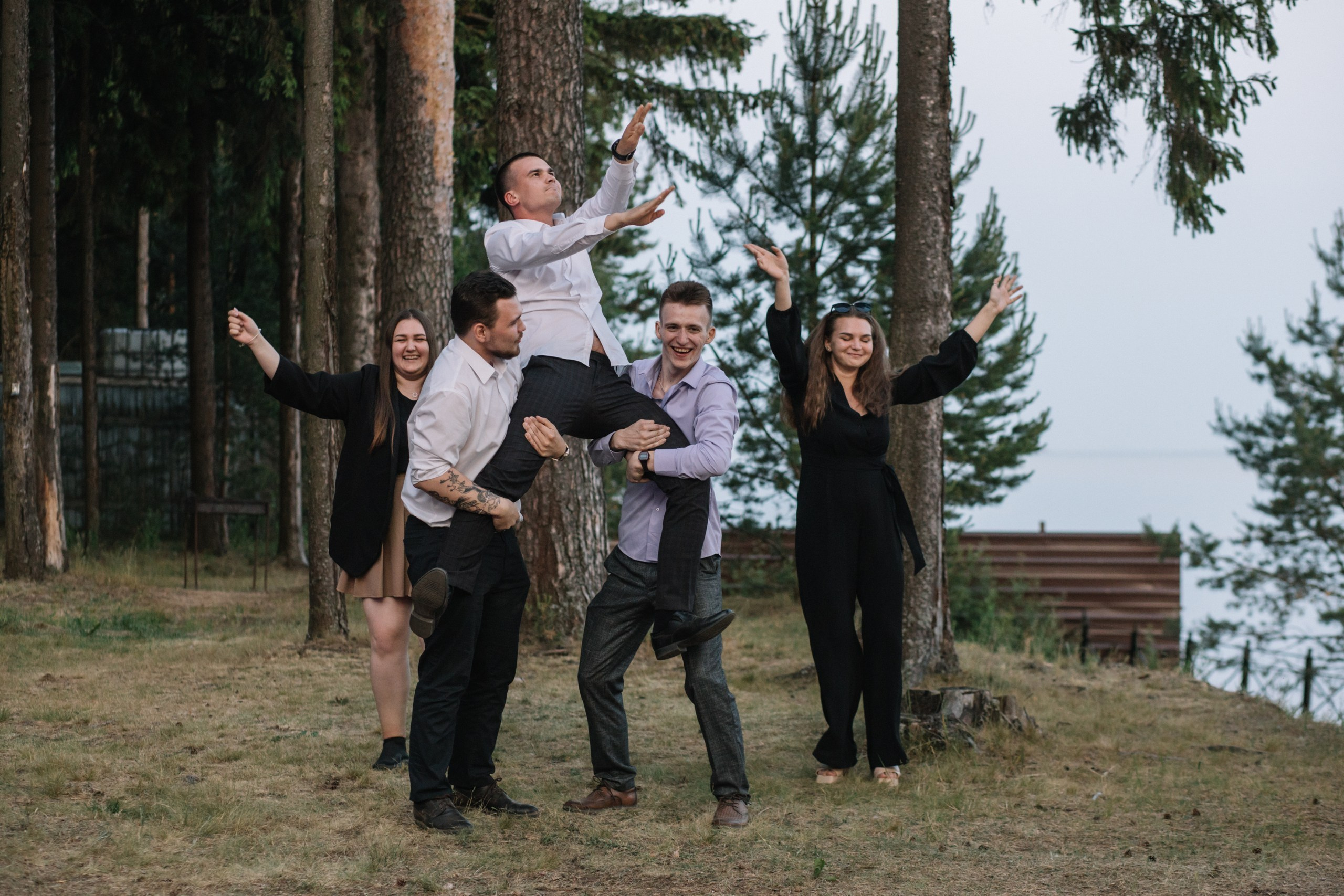 А & Ю | Камерная свадьба под открытым небом. Свадебный фотограф Настя Шелл г. Череповец