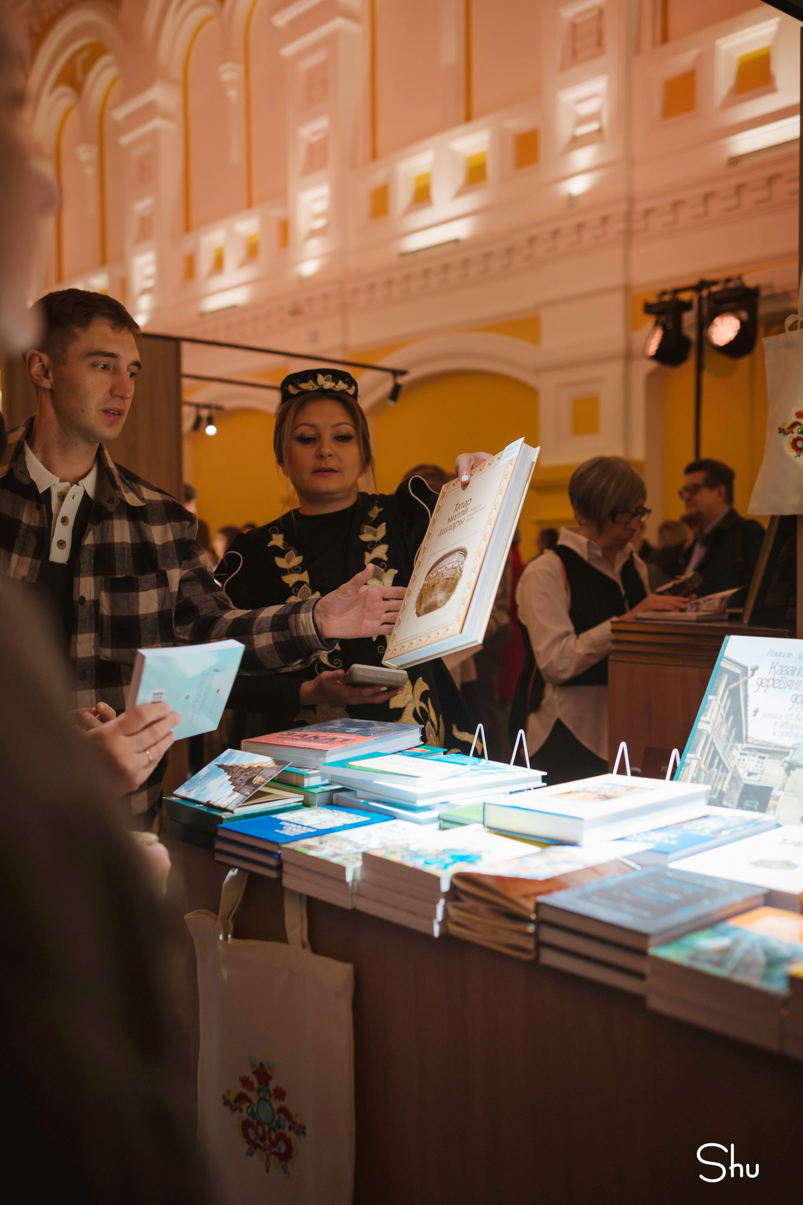 Нижегородская книжная ярмарка 2026. Репортажный фотограф в Нижнем Новгороде — Екатерина Шугаева