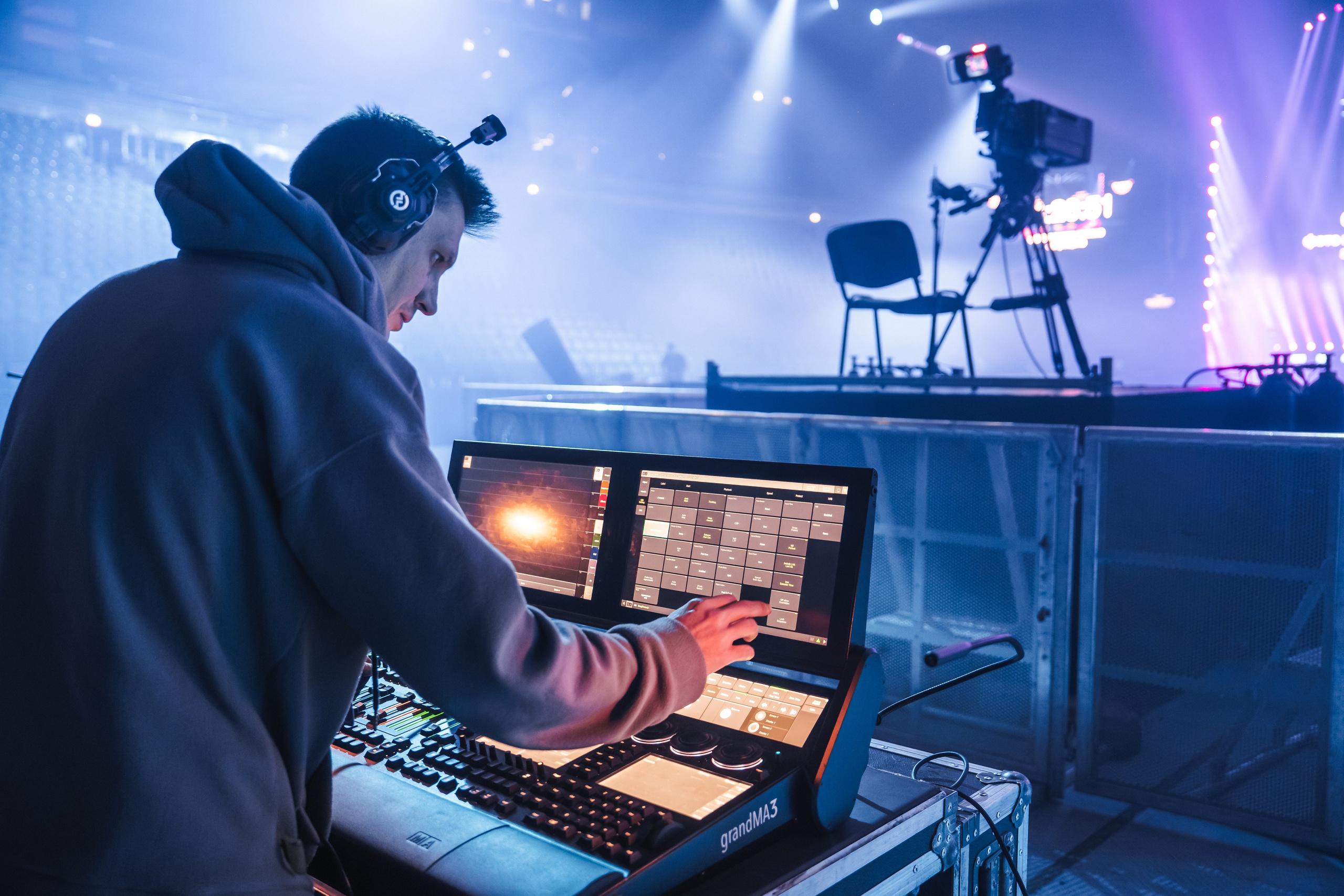 Superdiskoteka 90. Svyatoslav Bunkov | photographer