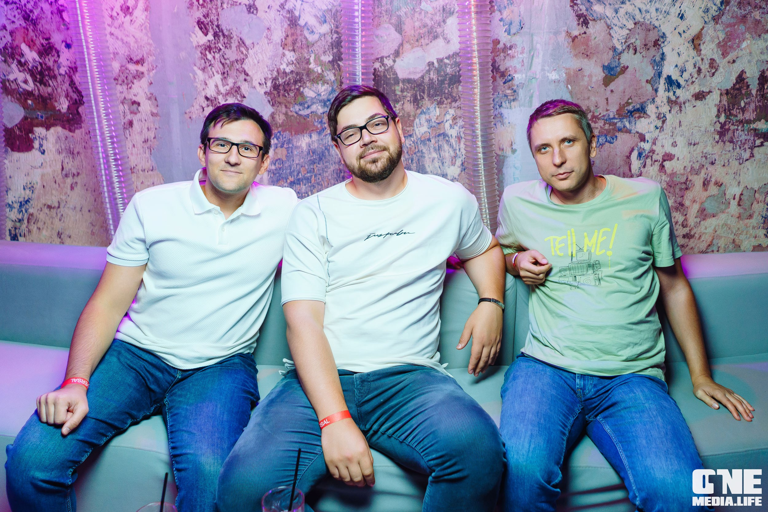 Фоторепортаж из клуба UNIVERSAL. One Media Life: фоторепортажи, фотоотчеты с мероприятий и заведений