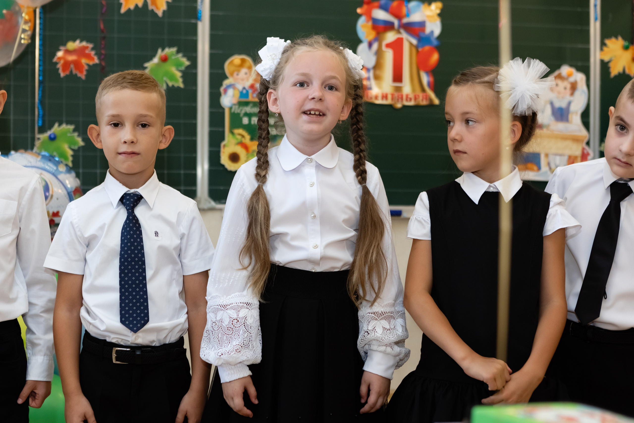 Первый раз — в первый класс. Фотосессия первоклассников 1 сентября. Свадебный фотограф, фотосъемка в Крыму, Севастополе, Симферополе, Ялте