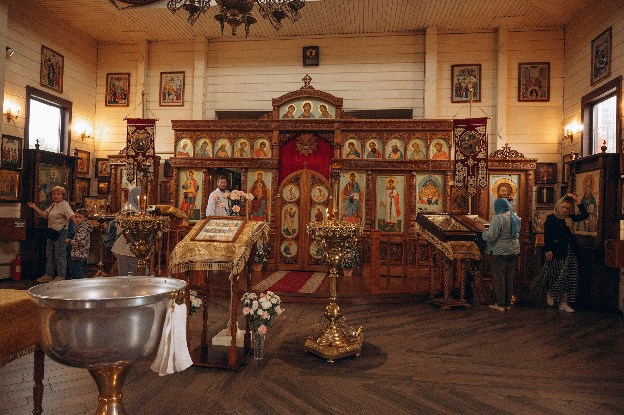 Стоимость крещения. Профессиональный фотограф беременности в СПБ. Стильные фотосессии беременности в стиле минимализм и классическая фотография